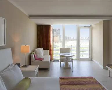 main tower king bed.jpg