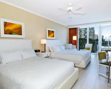 MAIN TOWER DELUXE ROOM-2 QN BEDS.jpg