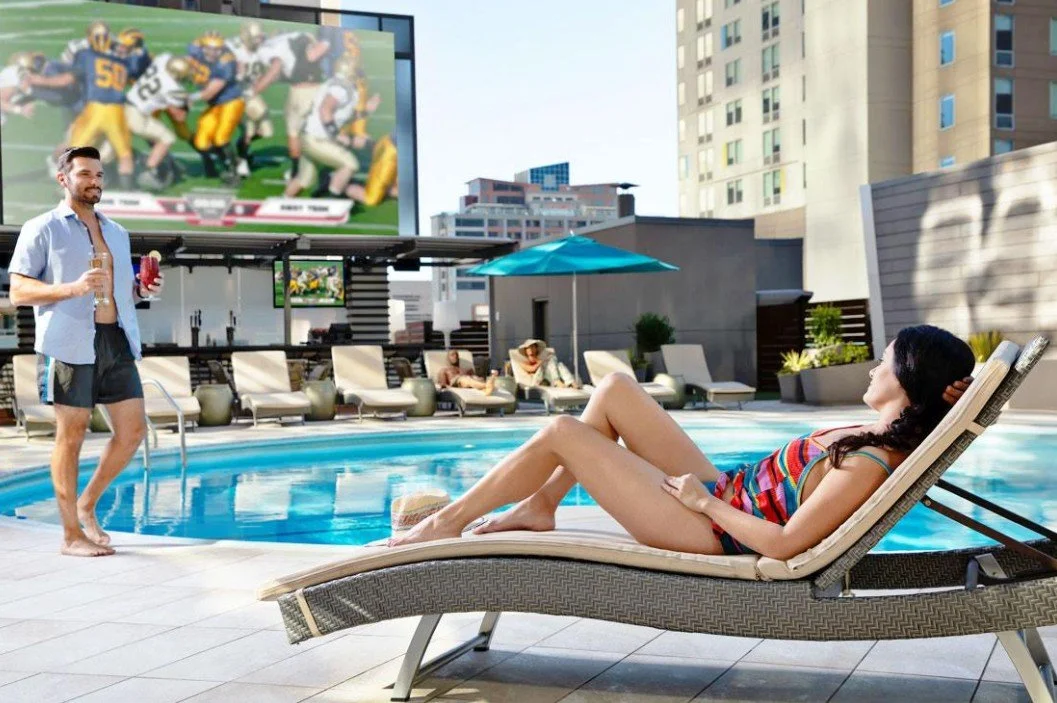 omni rooftop pool.jpg