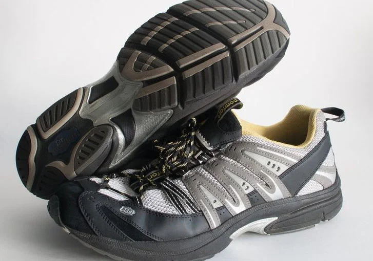 Diabetic Shoes: The Christmas Gift That Keeps on Giving