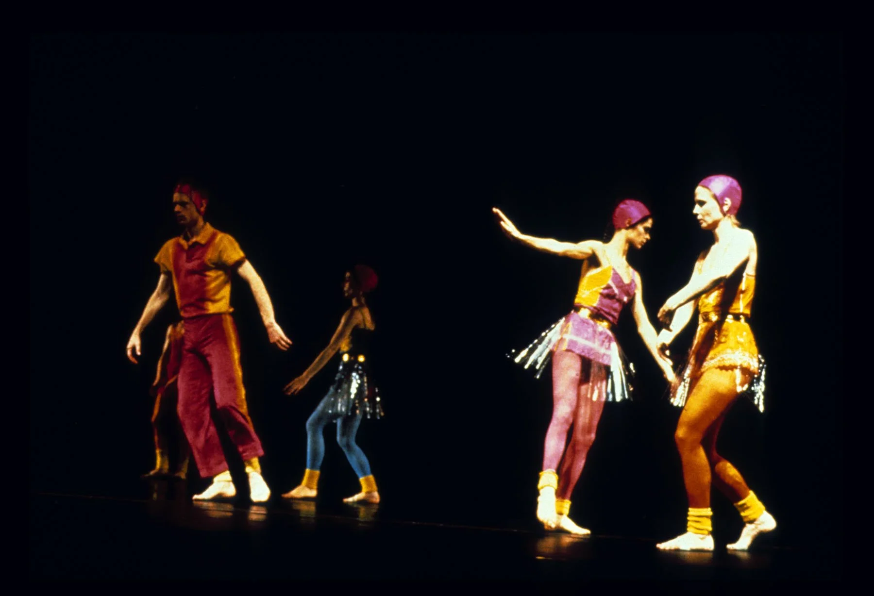 MG_Skld_DouglasDunn_Dancers_PhotoBeatriceSchiller_1981_11.jpg