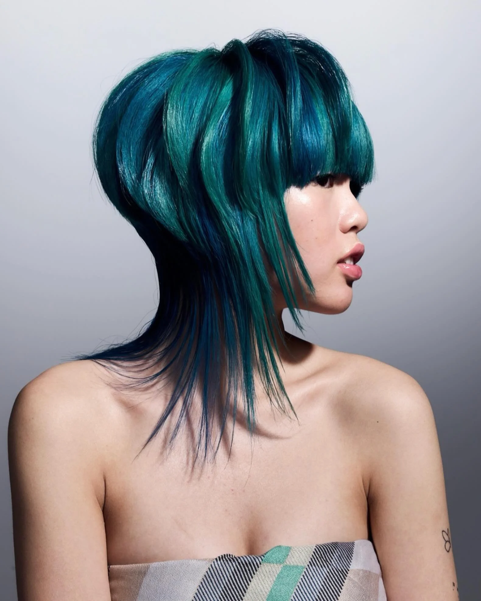 Moods Colour Master, Shohreh snagging IBS Awards - Semi-Finalist!!!

Congratulations Shohreh!!

Hair: @hairbyshohre 
Photographer: @kezianphotography 
Model: @jessie_zzhu 
Makeup artist: @beautyreawakened 
Salon: @moodshairsalon 
Feature: @salonmagaz