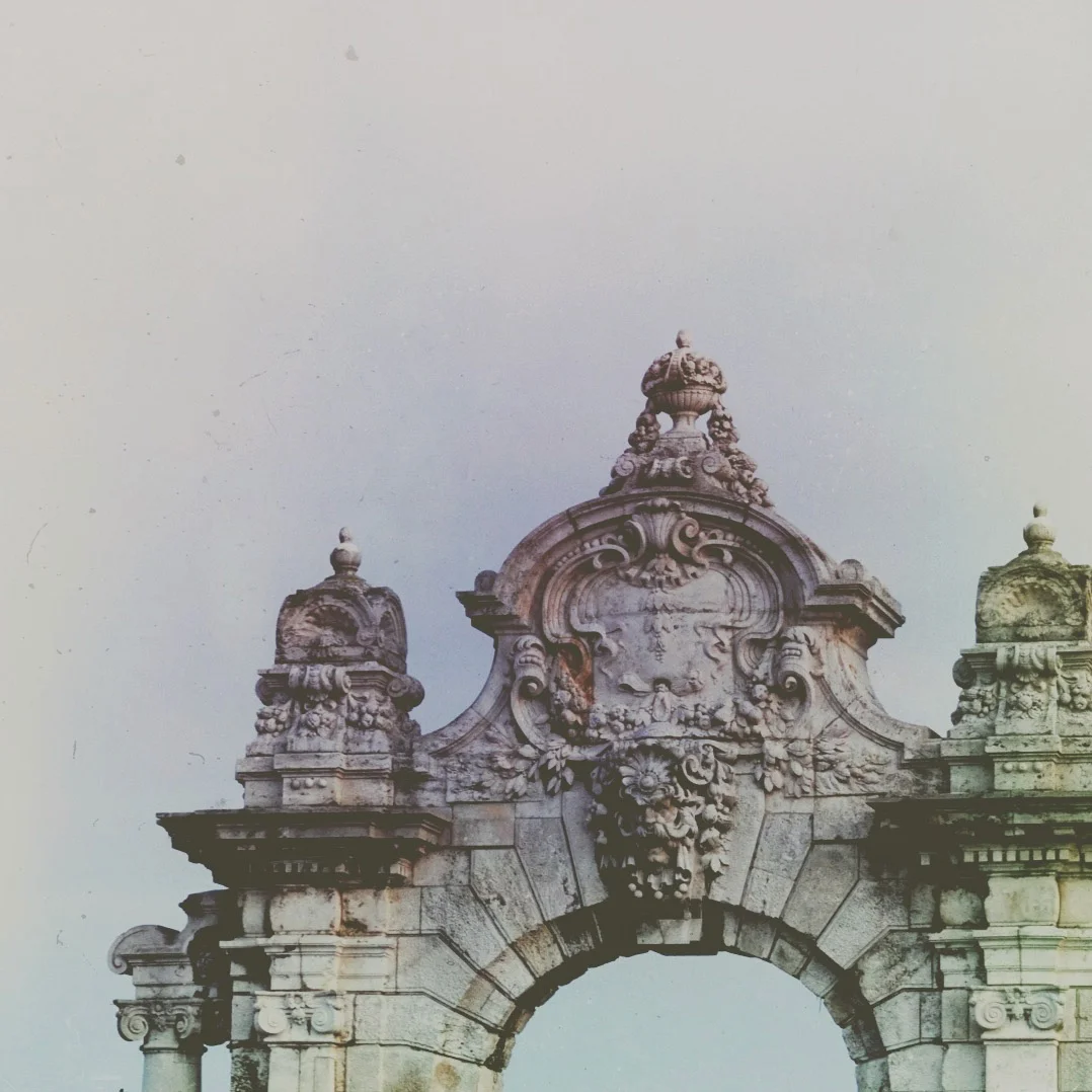 mckellar_gate_to_buda_castle.jpg