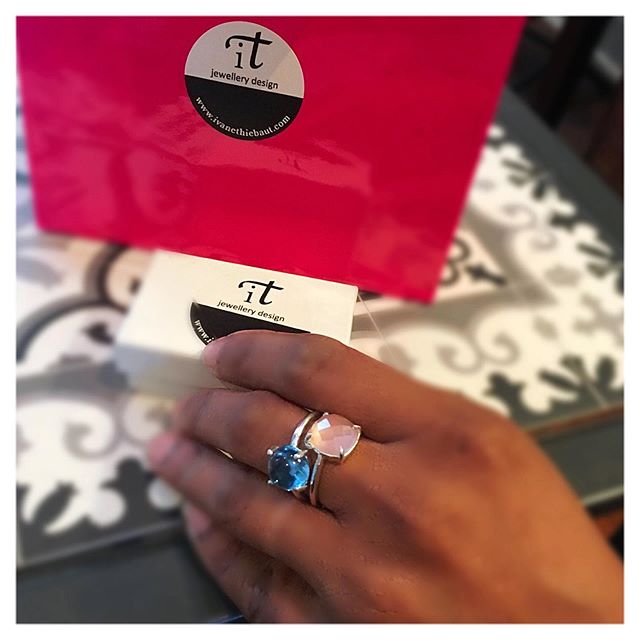 &laquo;&nbsp;One for me and one for her&nbsp;&raquo; she said! In all she couldn&rsquo;t decide blue or pink and went for both, these berlingot rings are so versatile and go with all style from day to night, single or paired there is almost an infini