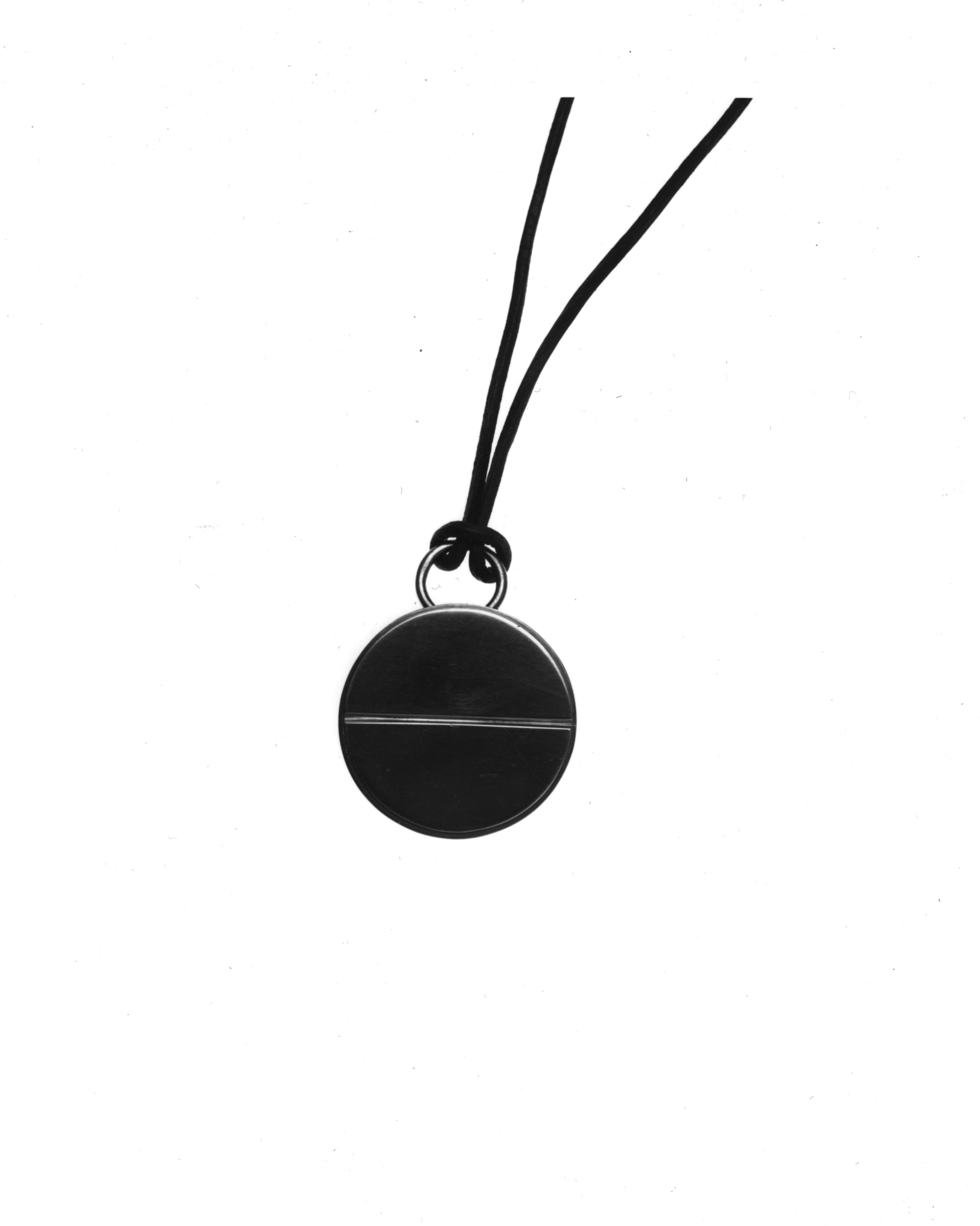 15_MementoMori_PillBox_closed_necklace.jpg