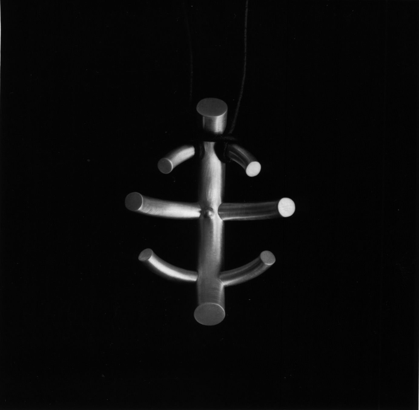 01_Corpus_necklace1.jpg