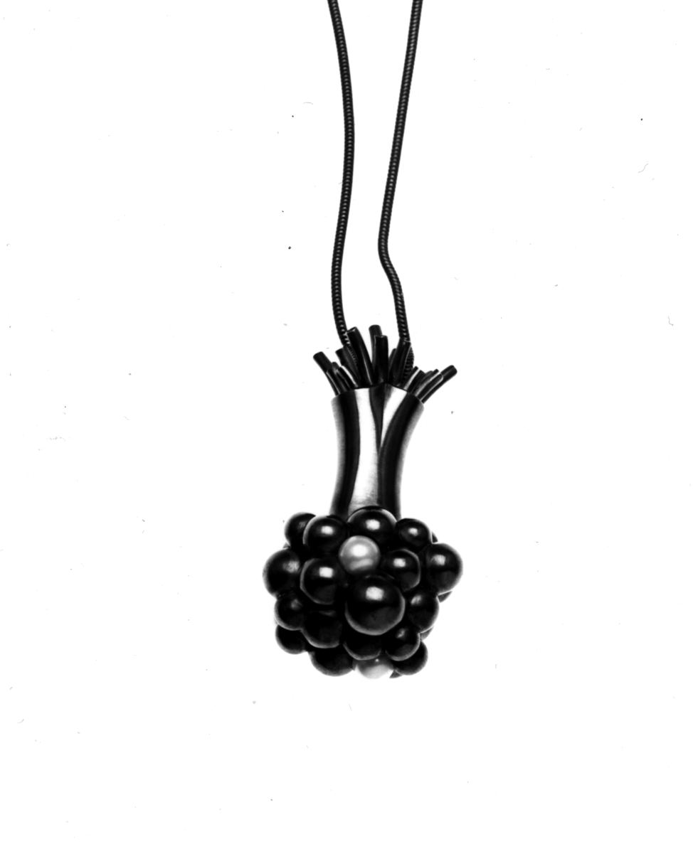 04_MementoMori_Alveoli_necklace.jpg