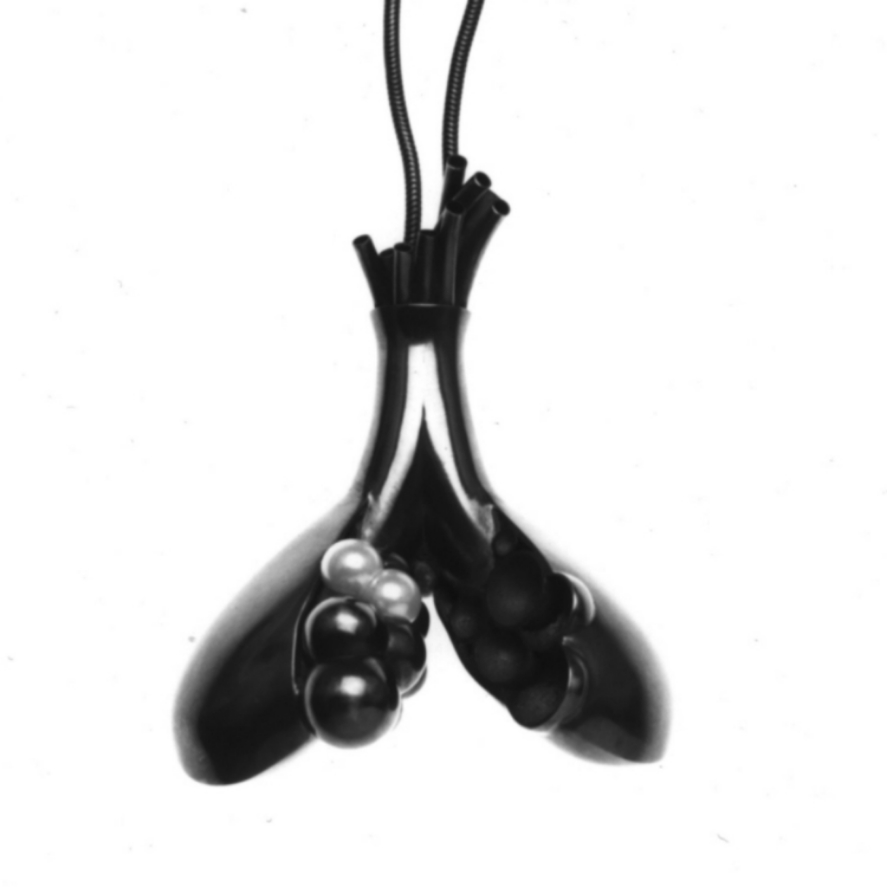02_MementoMori_Lungs_necklace.jpg