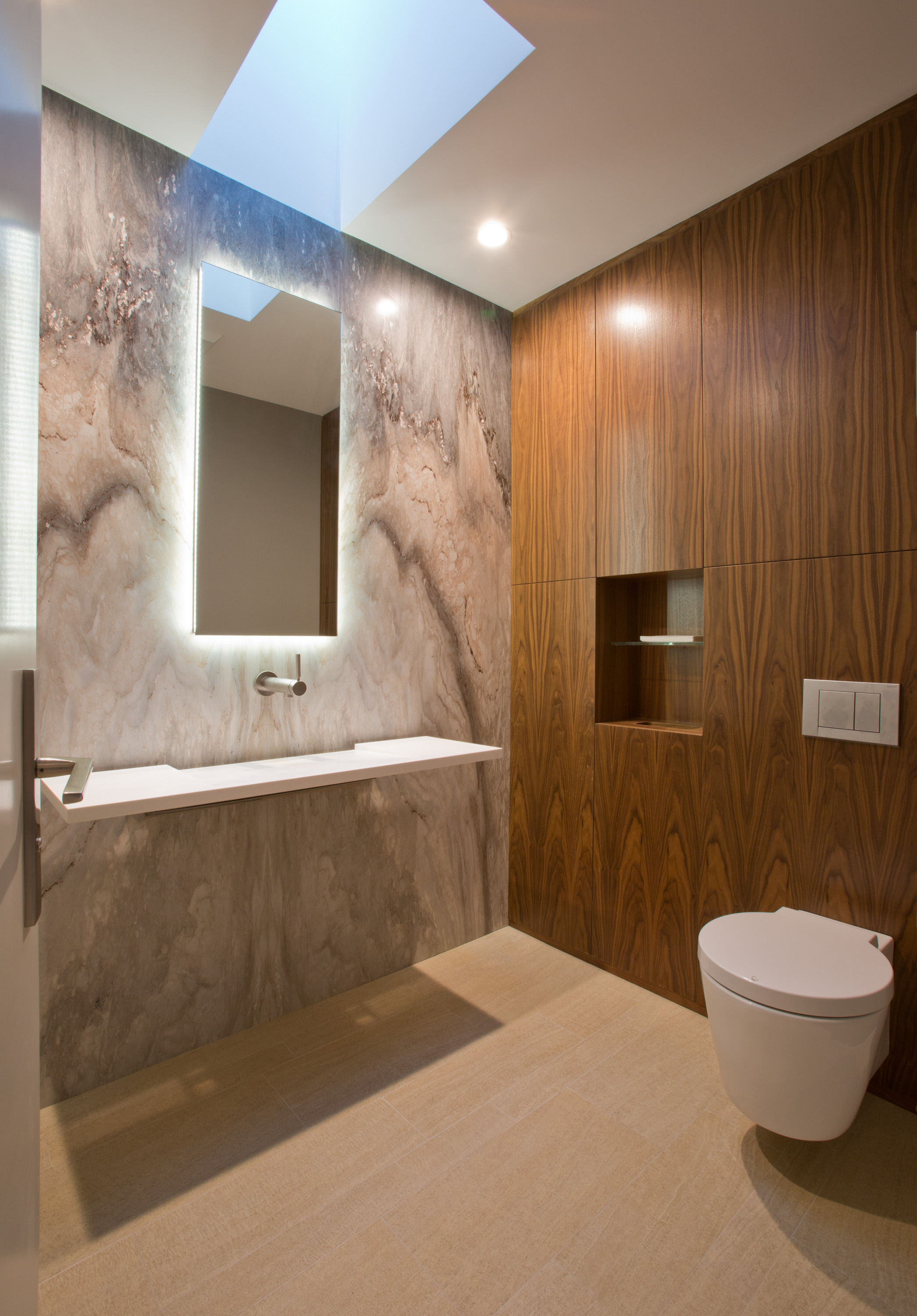 Mandeville house - Powder room