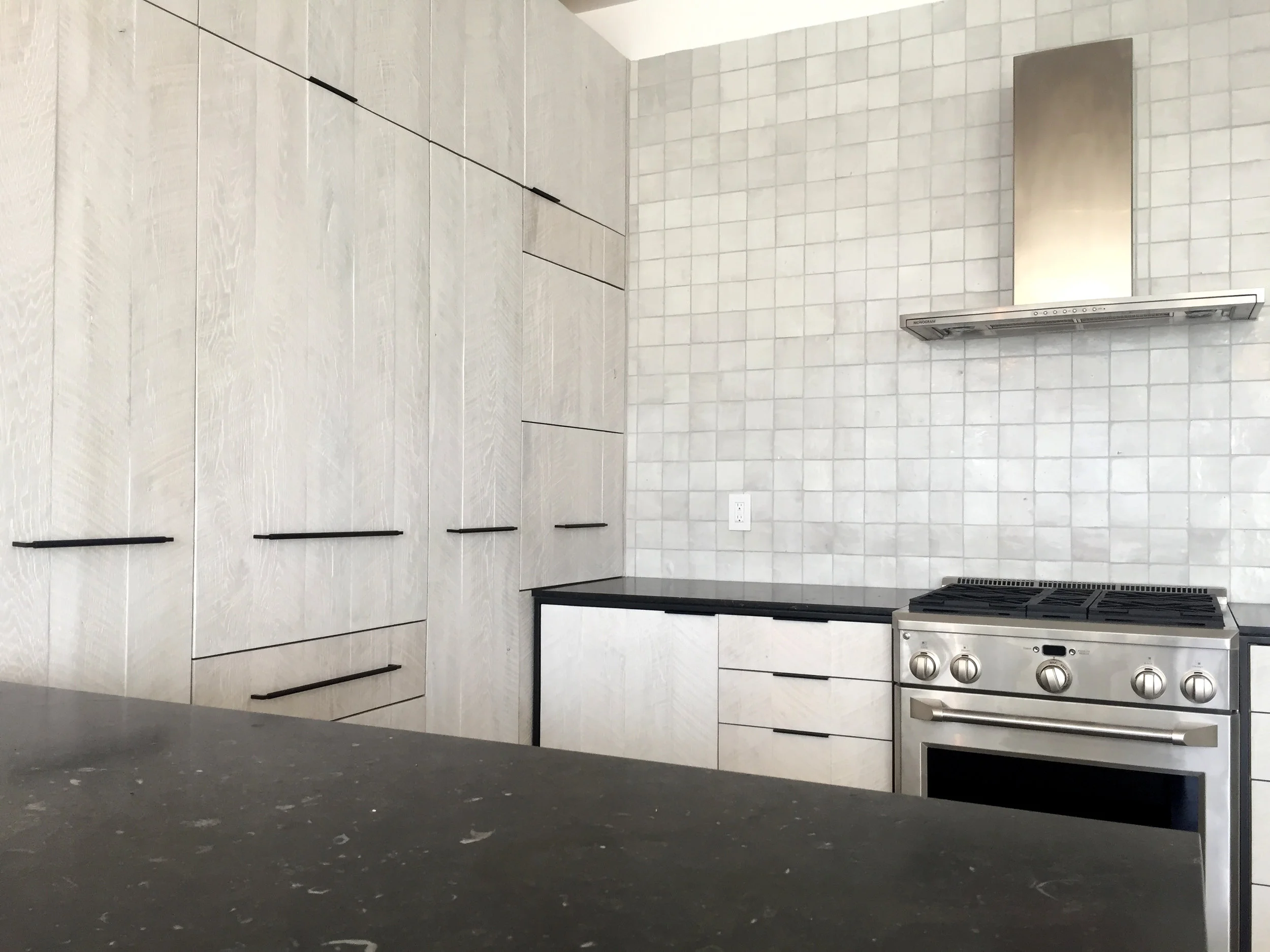 DI Arch Hampton kitchen 1.jpg