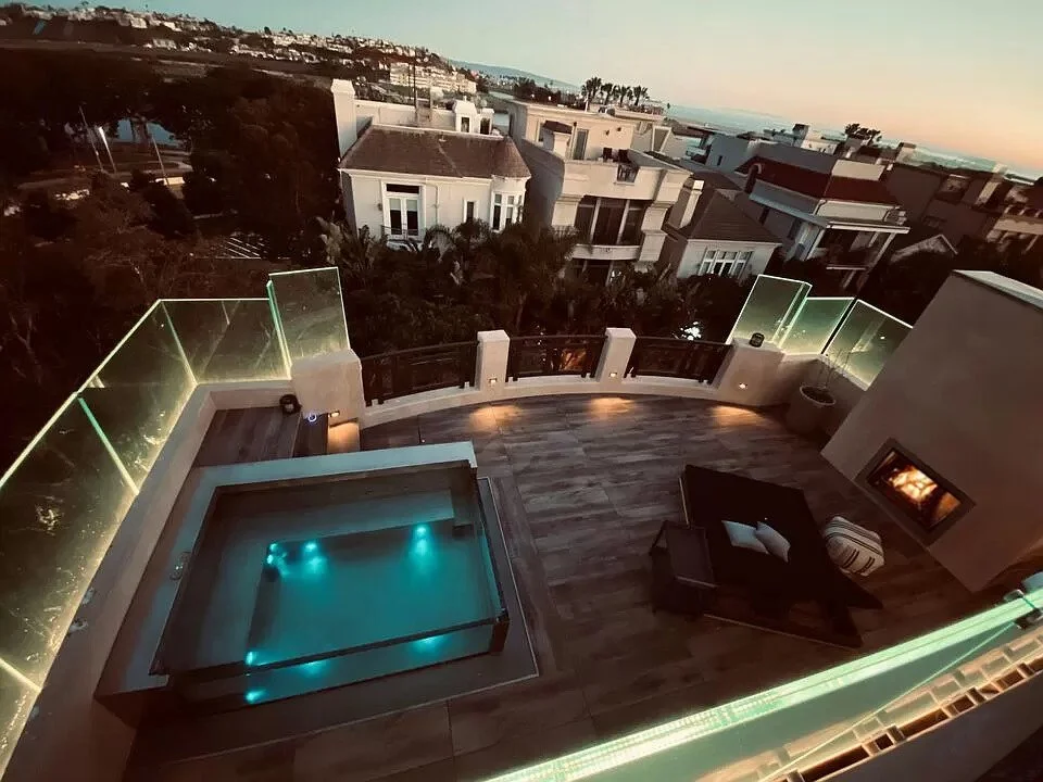 cHANNEL POINTE ROOF ROOF DUSK 2_1344_1008 (2).jpg