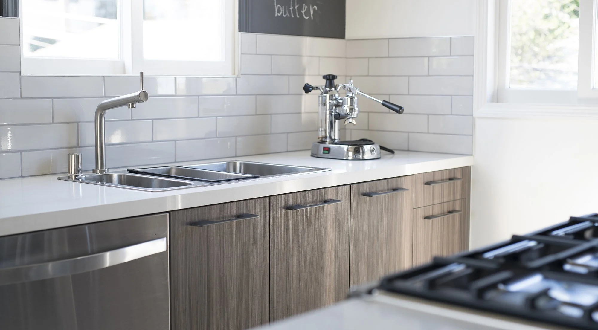 Dcabinets palisandro walnut.jpg