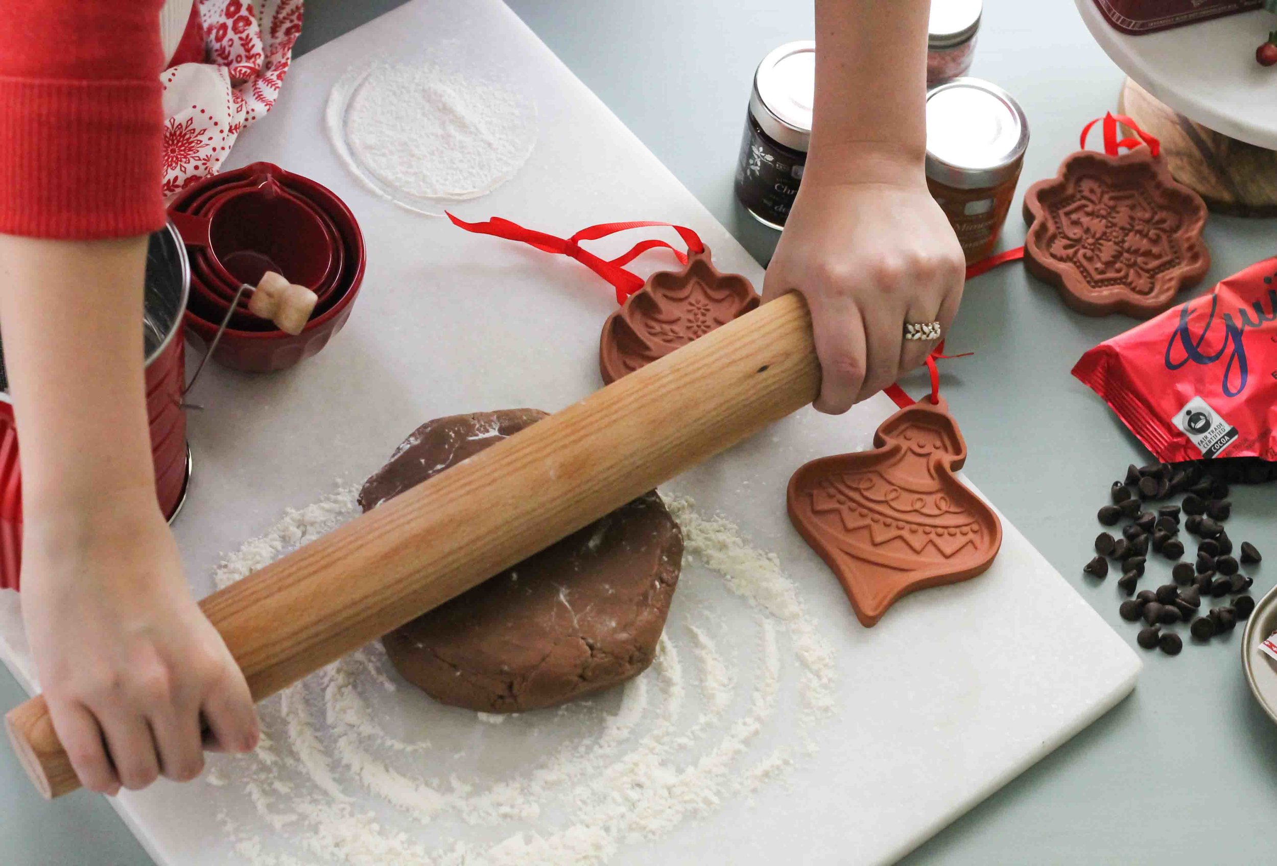 Two delicious holiday cookie recipes from one simple dough! {Pedantic Foodie}