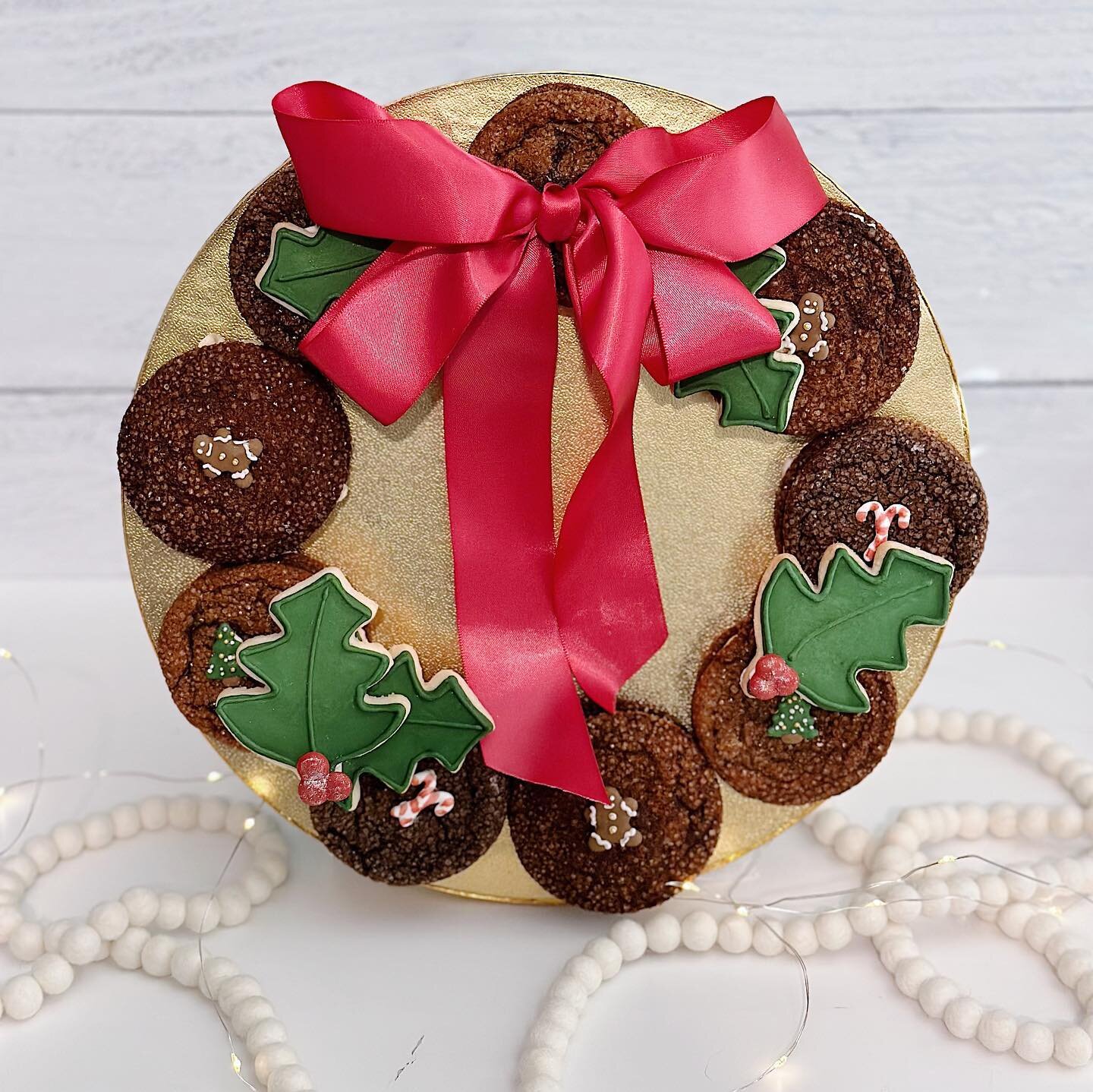 Just couldn&rsquo;t wait any longer to share the first of my Christmas Pop-Up offerings with you all! COOKIE WREATHS!!! You all have shown so much love for my sandwich cookies this year that I thought it was only right to center one of my Christmas b