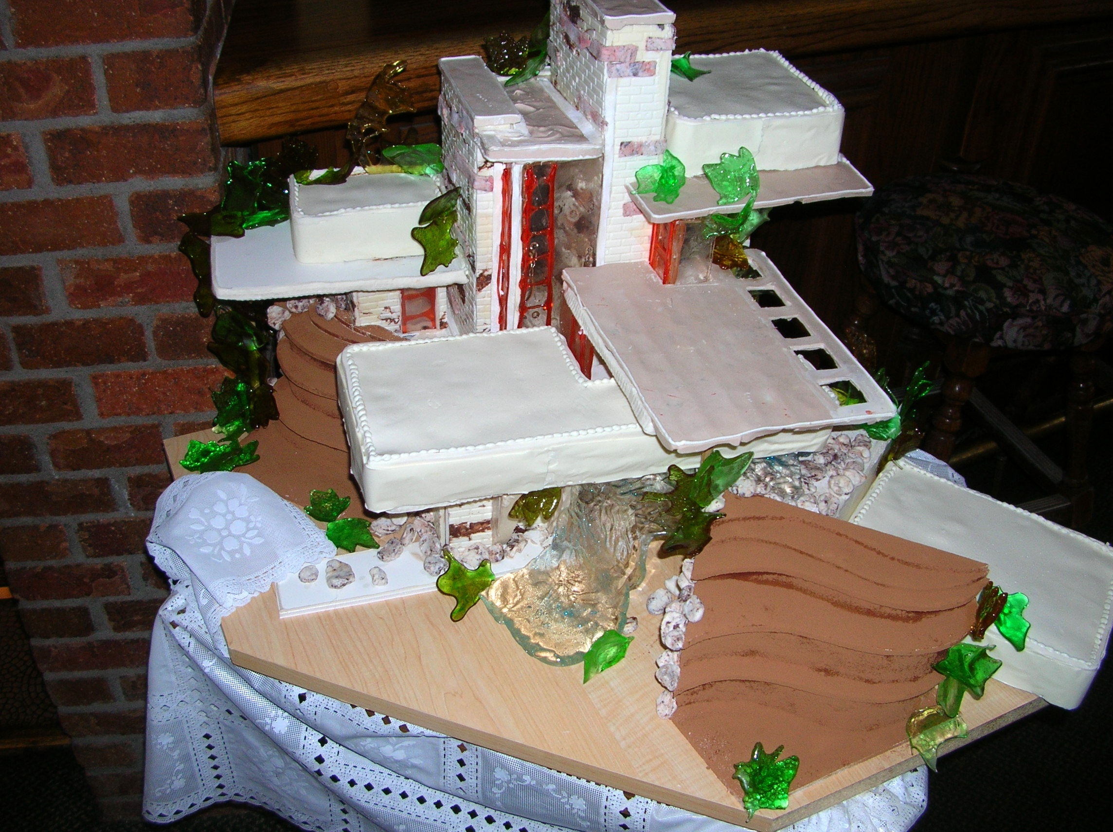 thomas-barlow_cakes_house.jpg