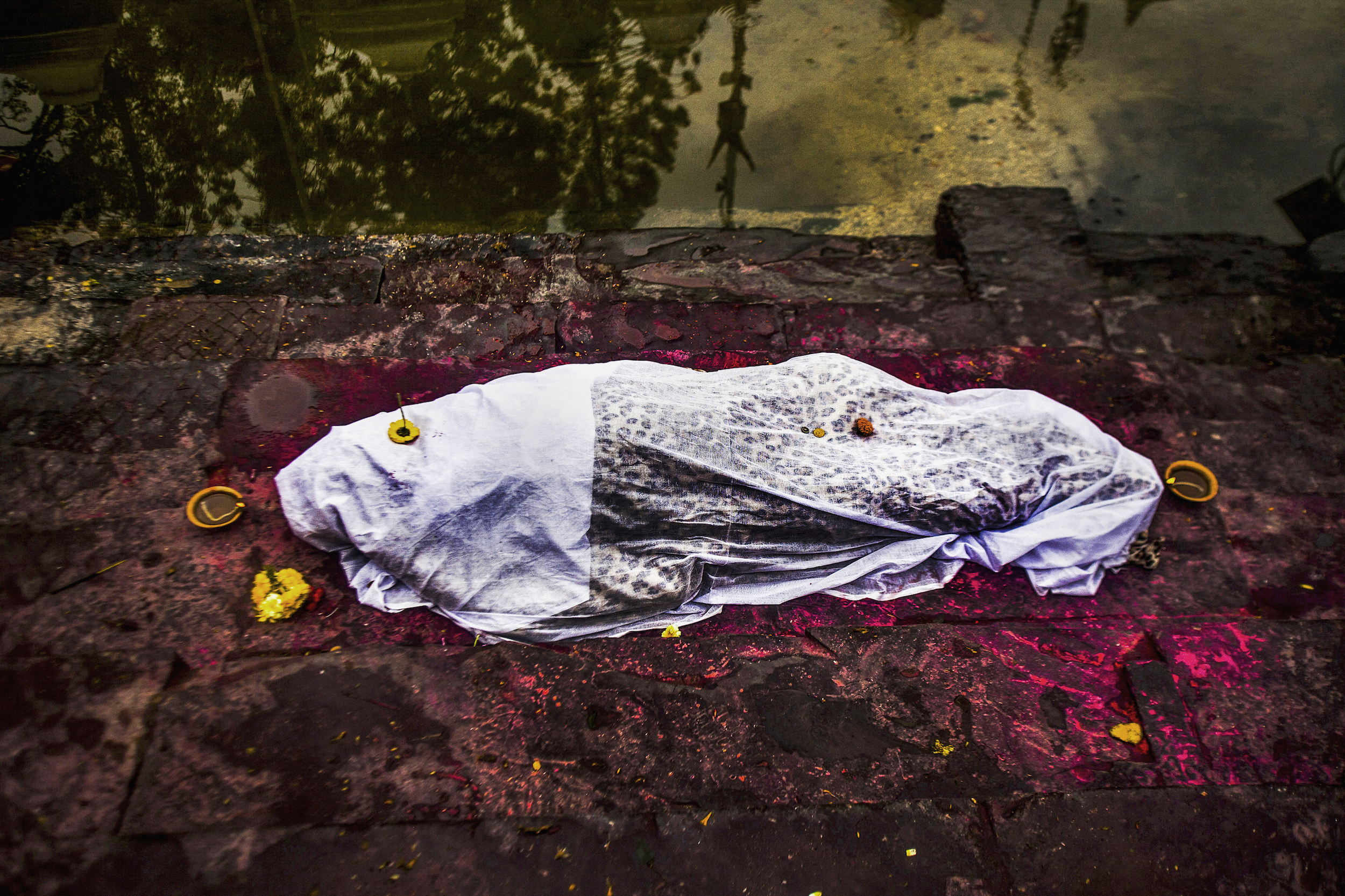 A body on the eastern bank of the Bagmati before purification. 
