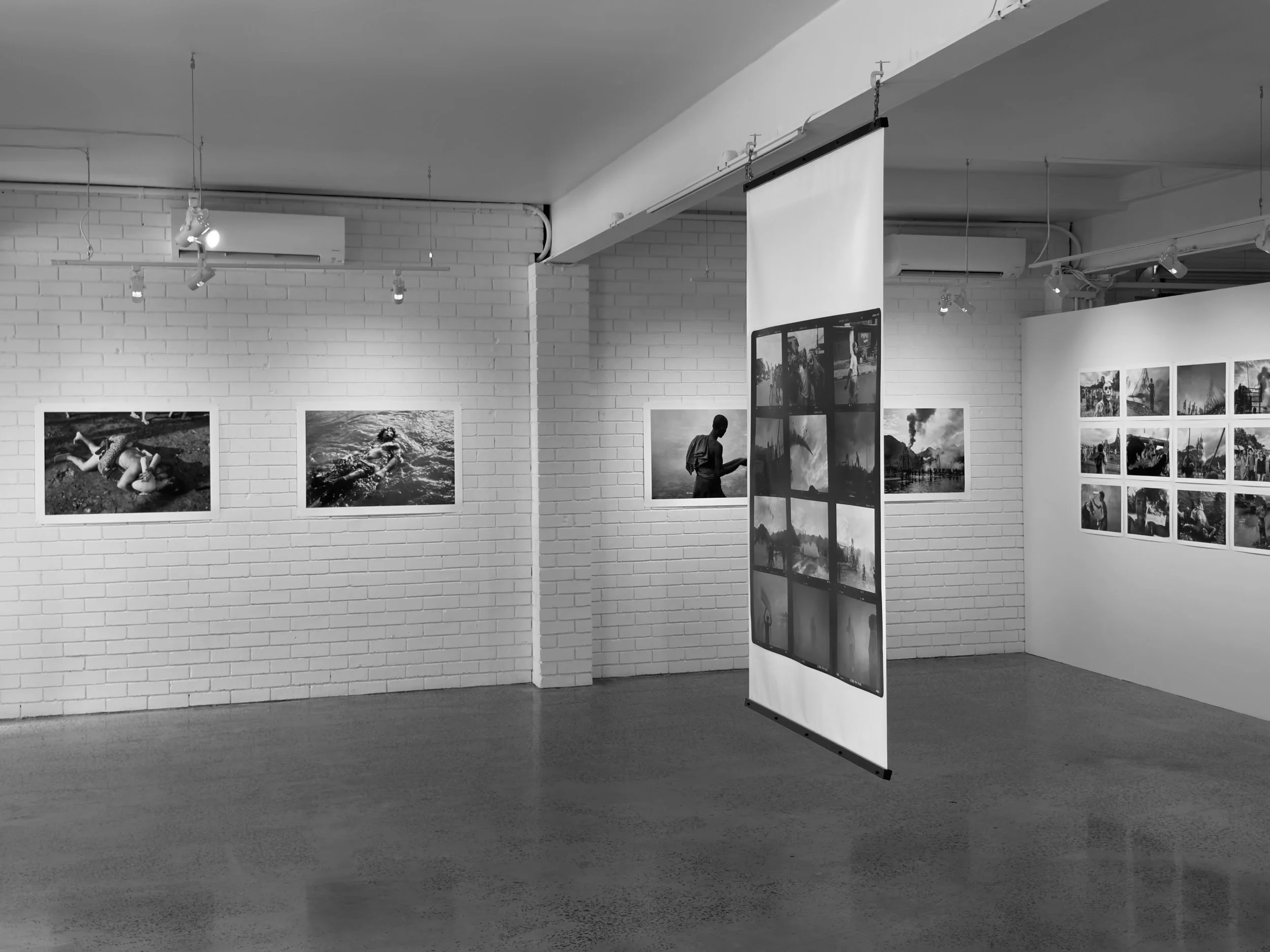 LR_B-W_SMOKE - 13 copy.jpg