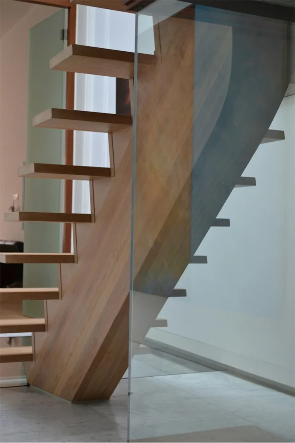 central stairs