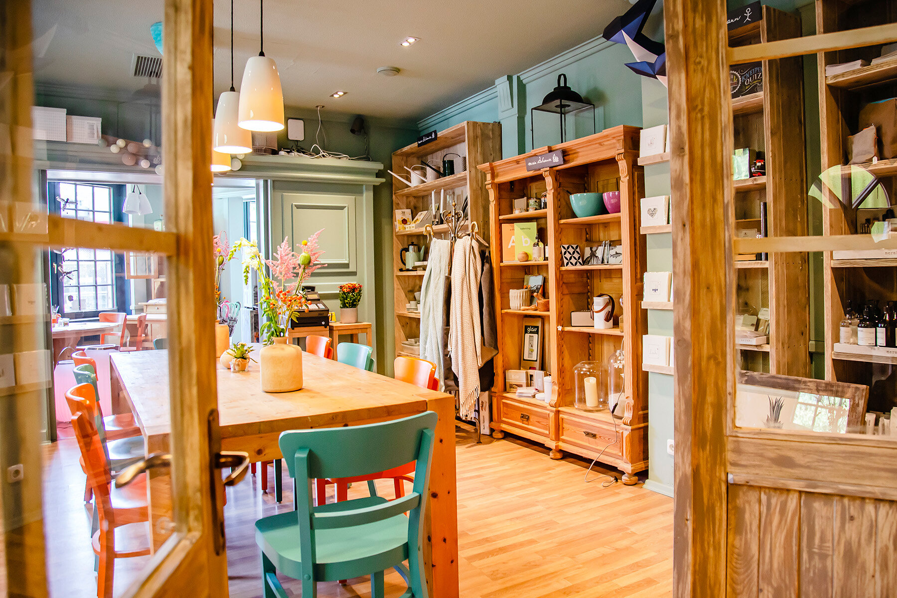 Hauptsache Meins : Interior Shots