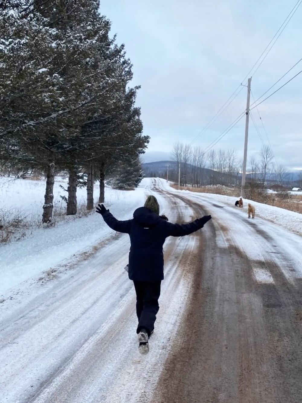 Running into 2026 like&hellip;

I&rsquo;ll try my hardest to stay up til midnight! 😴 Looking forward to a new year! 🏃🏼&zwj;♀️✌🏽🪩✨