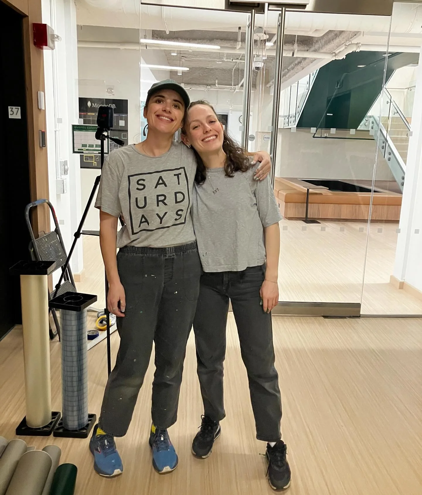 Show up to the mural project with your primary boo and you&rsquo;re TWINNING&hellip;?! Dreams, goals, lots of &lsquo;no way&rsquo;s&rsquo;

#muralist #muralpainter #behindthescenes #muralartist #muralfashun