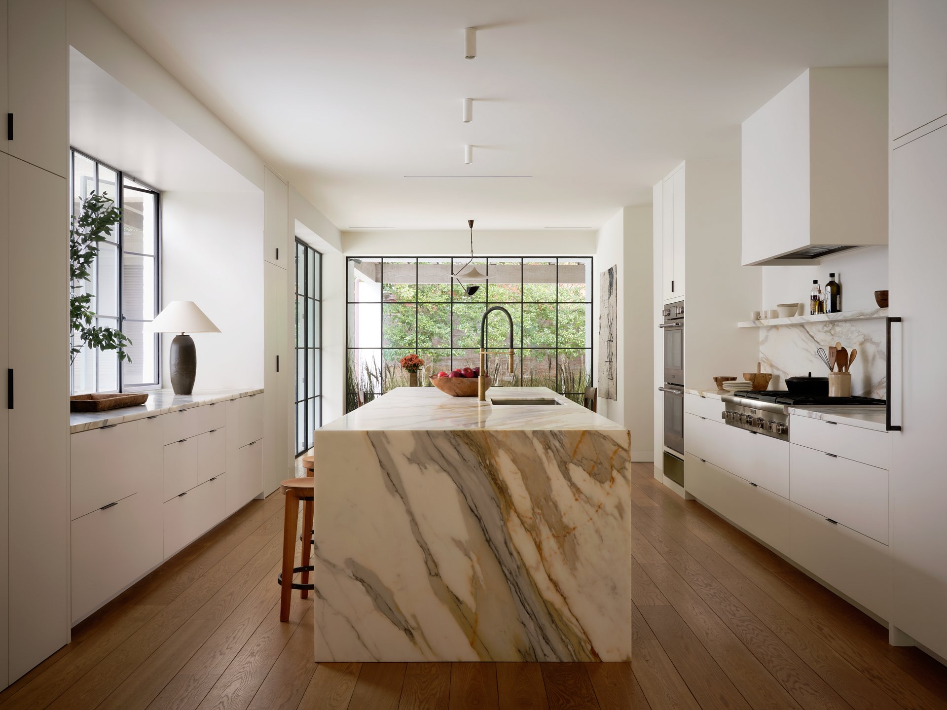 Lindsay Brown_Lindsay Brown_Brandon Fontenot17113 1_web.jpg