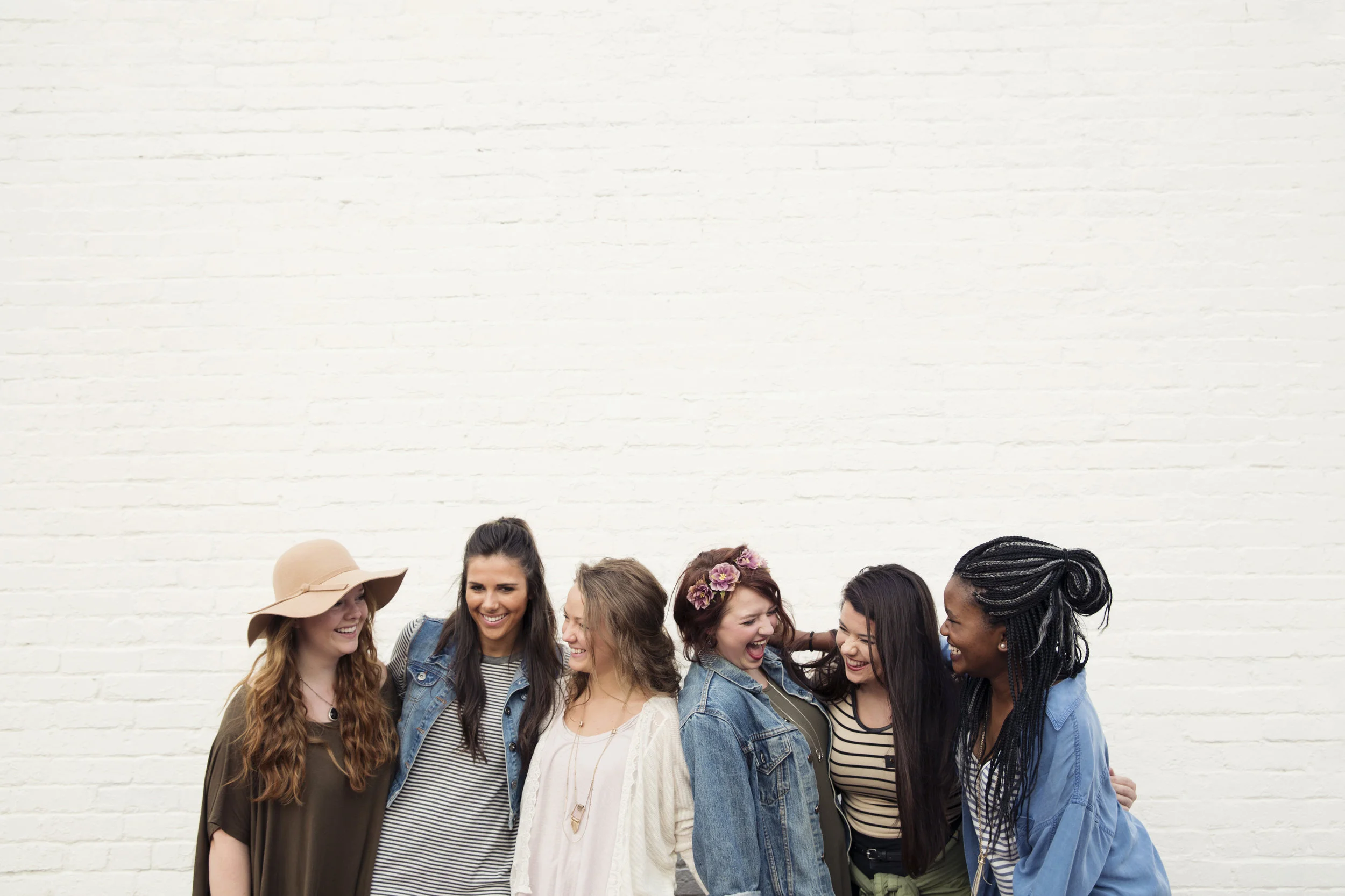 LITTLE-WOMEN-lightstock_254736.jpg