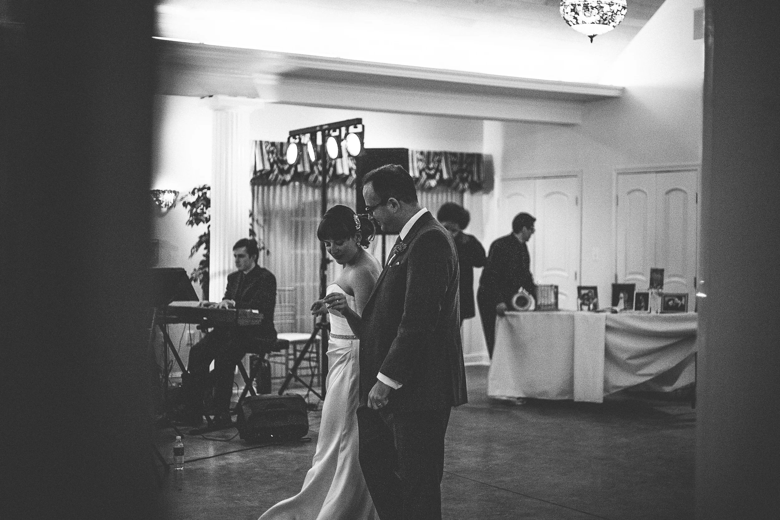 ALLSON + DAVE WED-0988.jpg