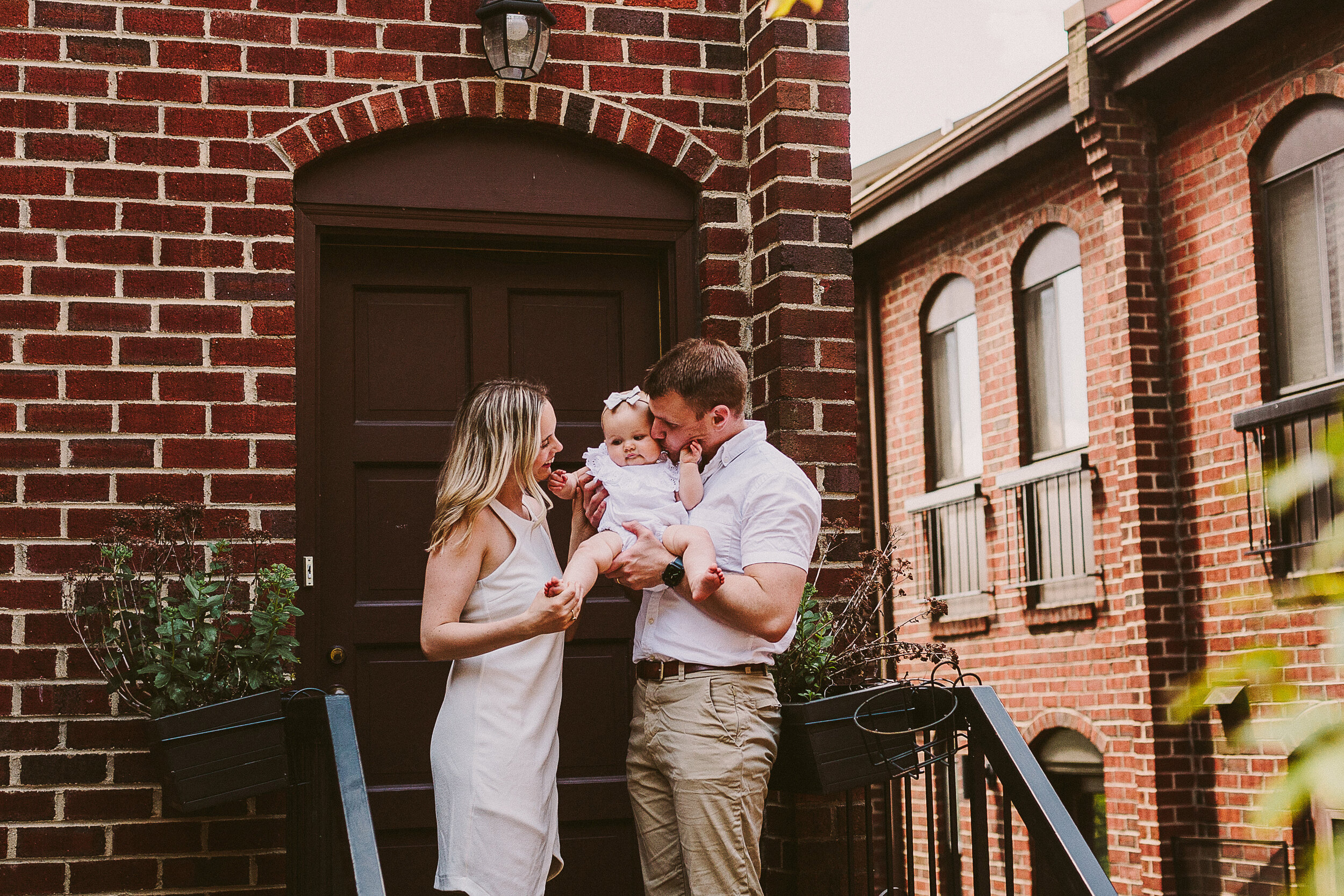 RABE FAMILY PORCH SESSION-86.jpg