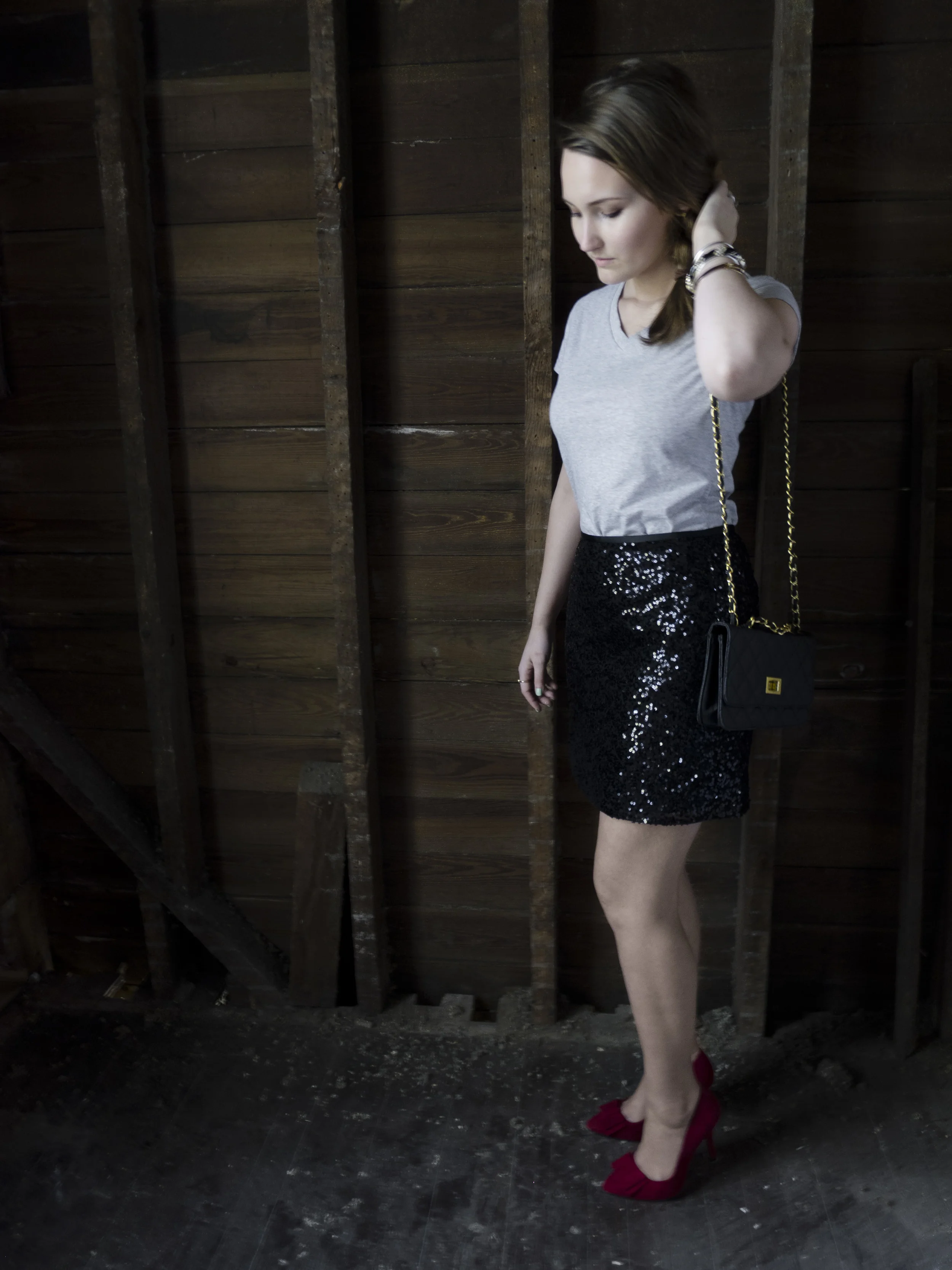 Outfit Post: Black Sequin Skirt and T-Shirt 