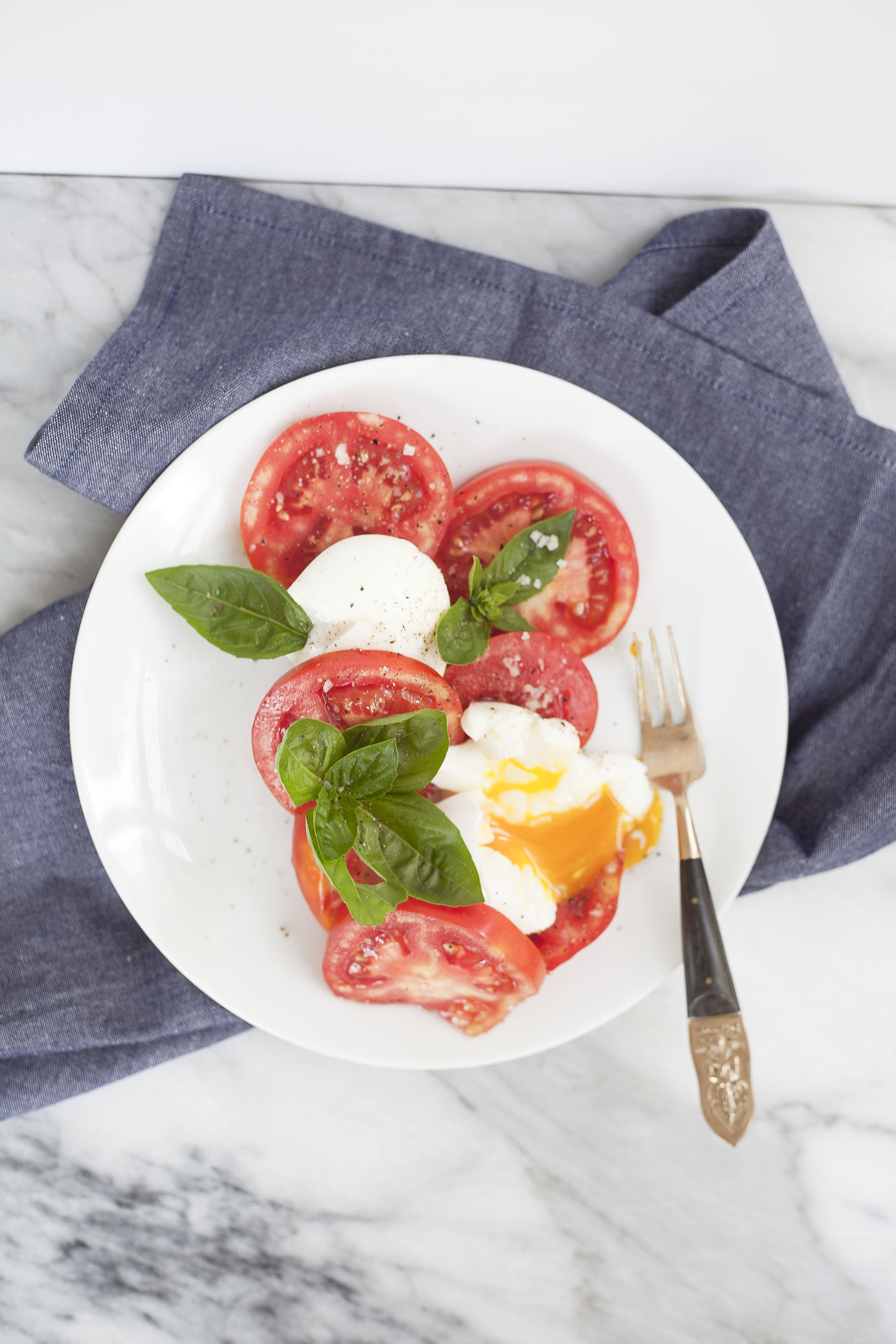 Breakfast Caprese Salad 
