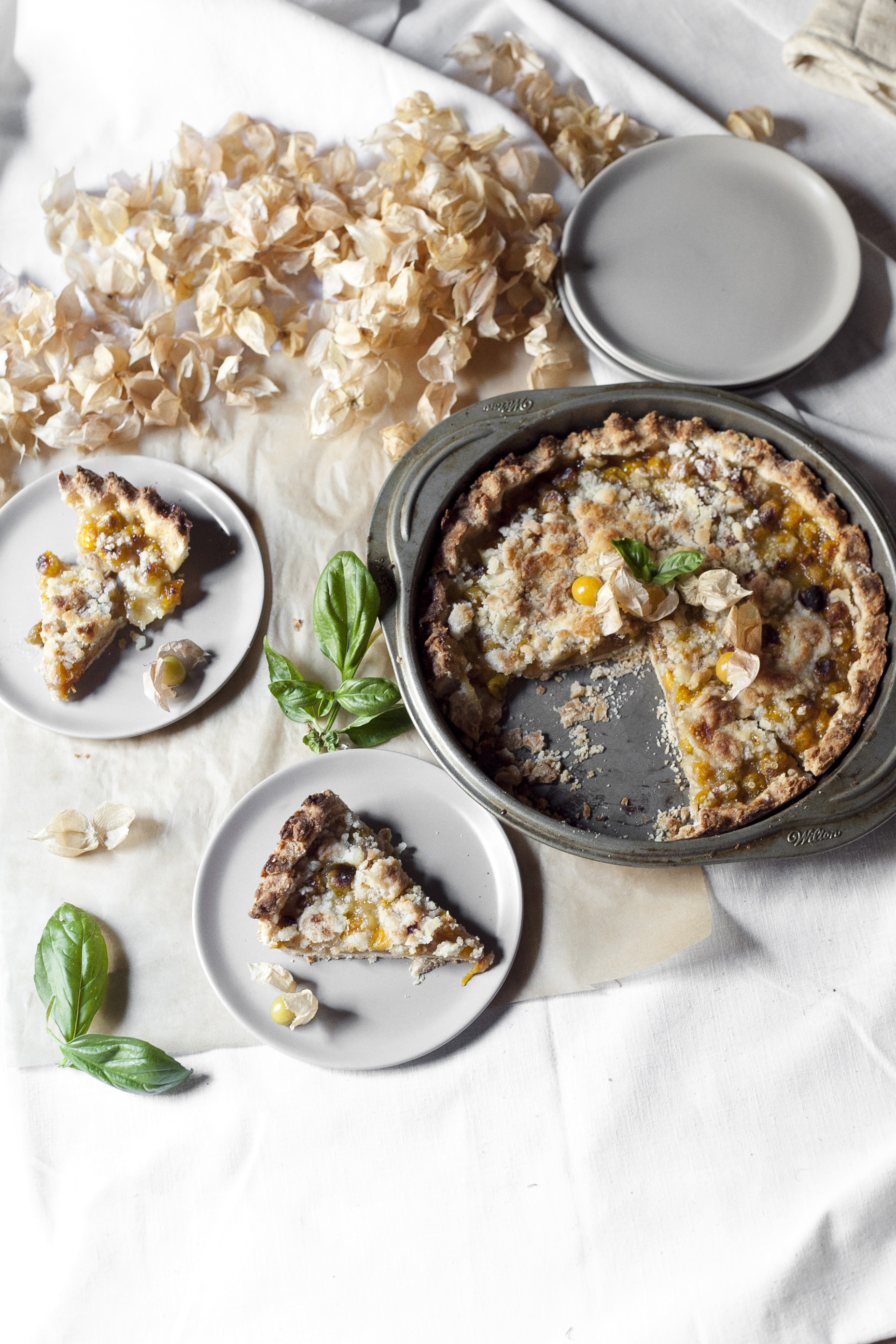 Ground Husk Cherry Pie 
