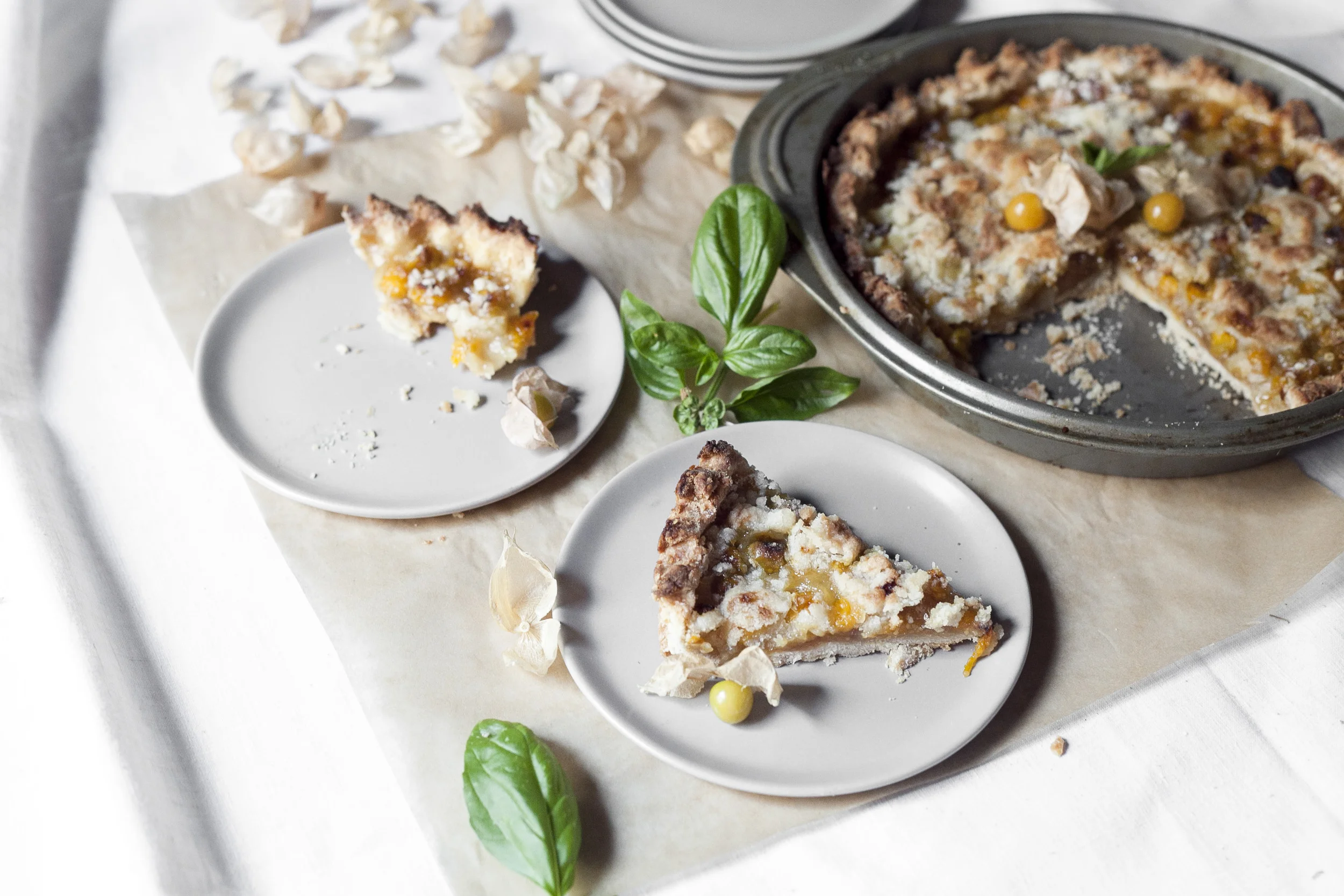 Ground Husk Cherry Pie 