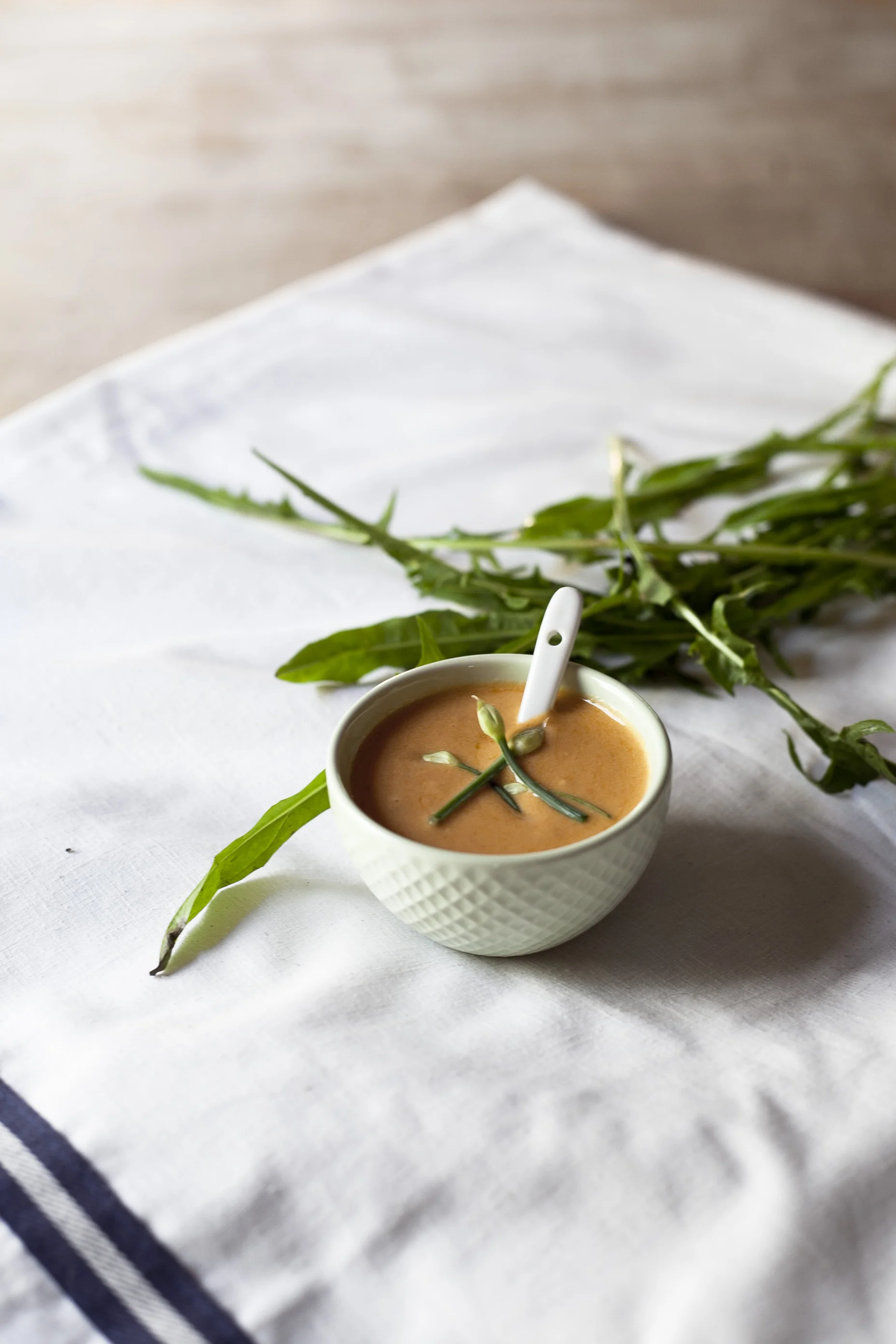 hummus salad dressing 