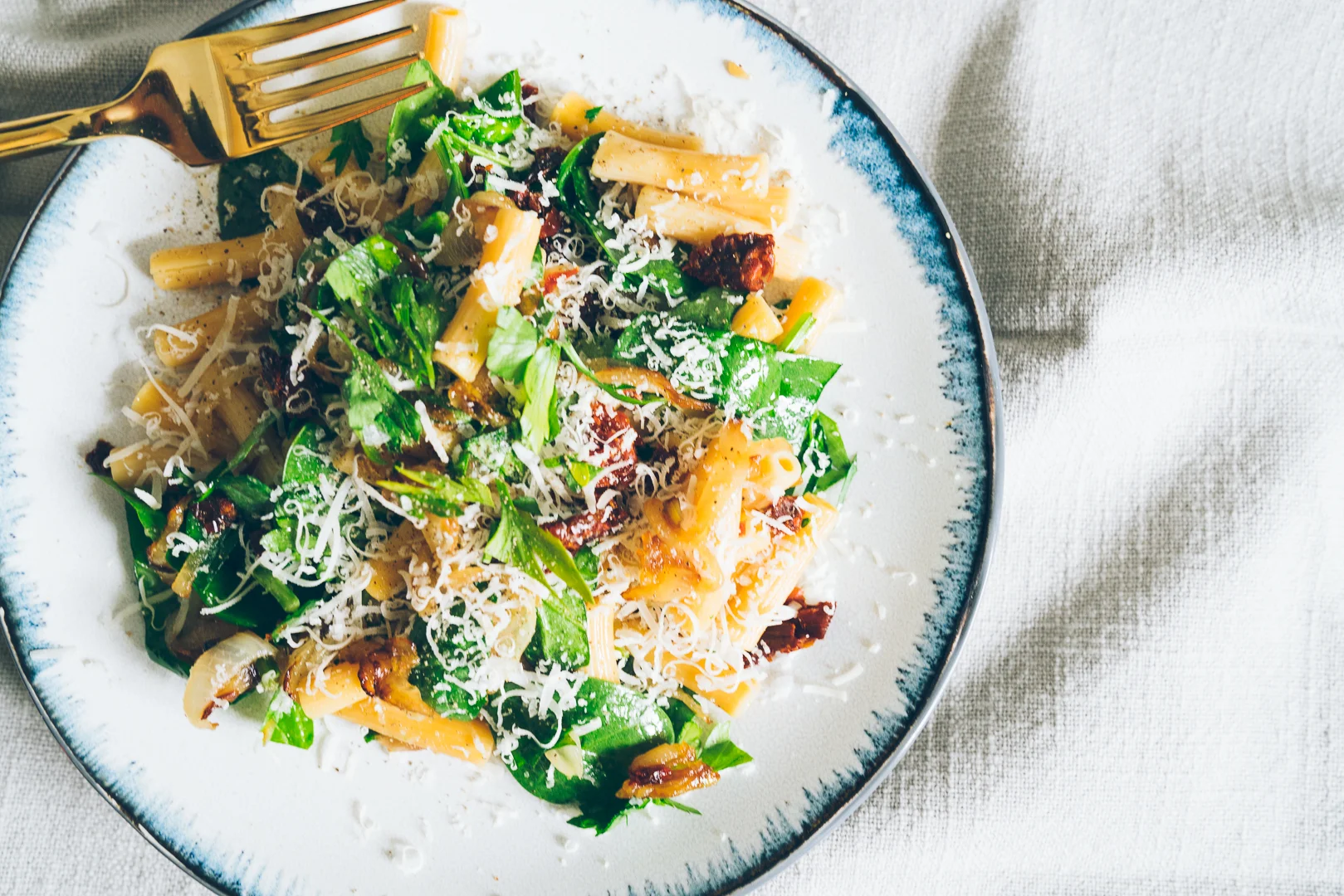 Sun-dried Tomato Winter Chickpea Pasta 
