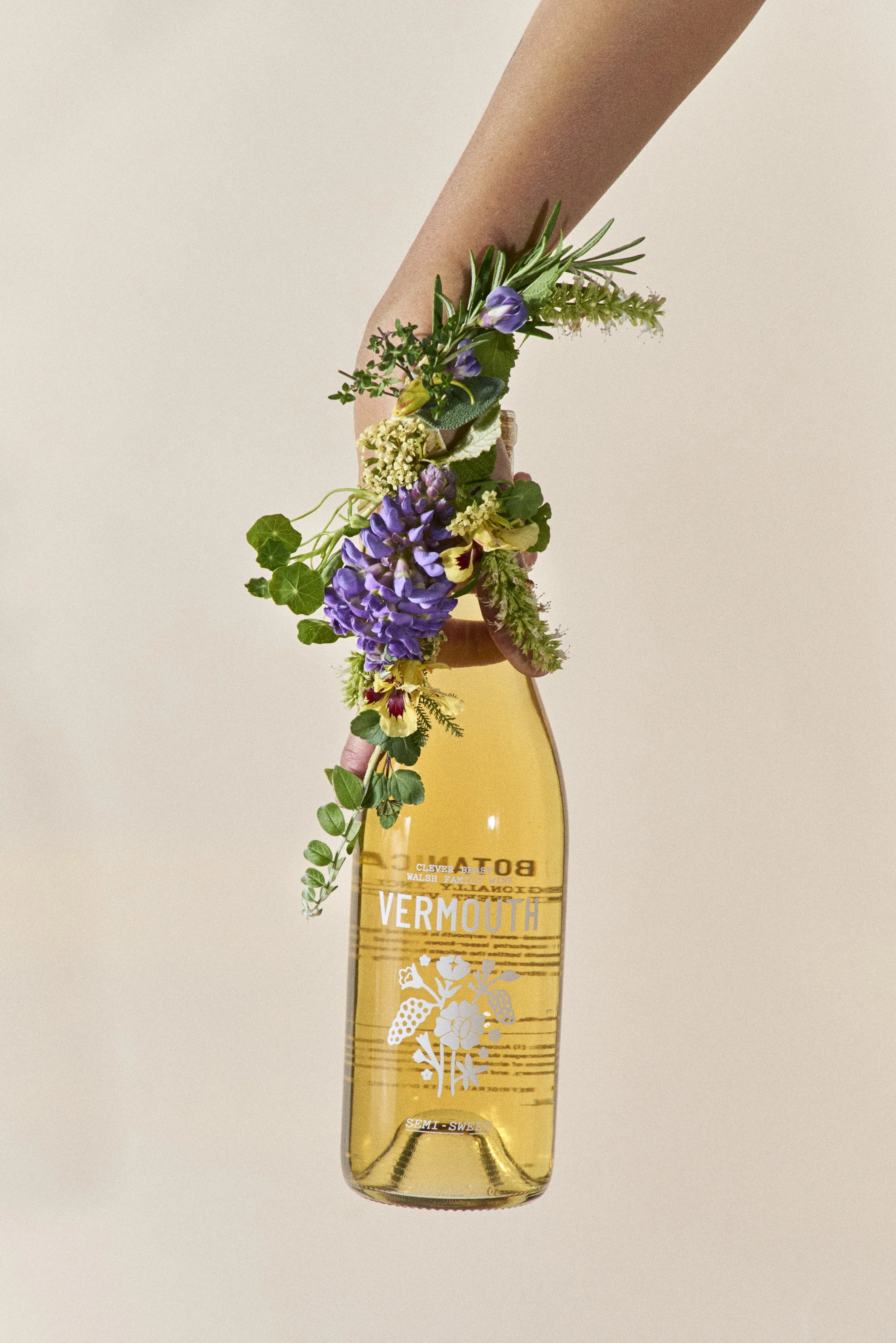 Vermouth_botanicalhand_editwhites 1.jpg