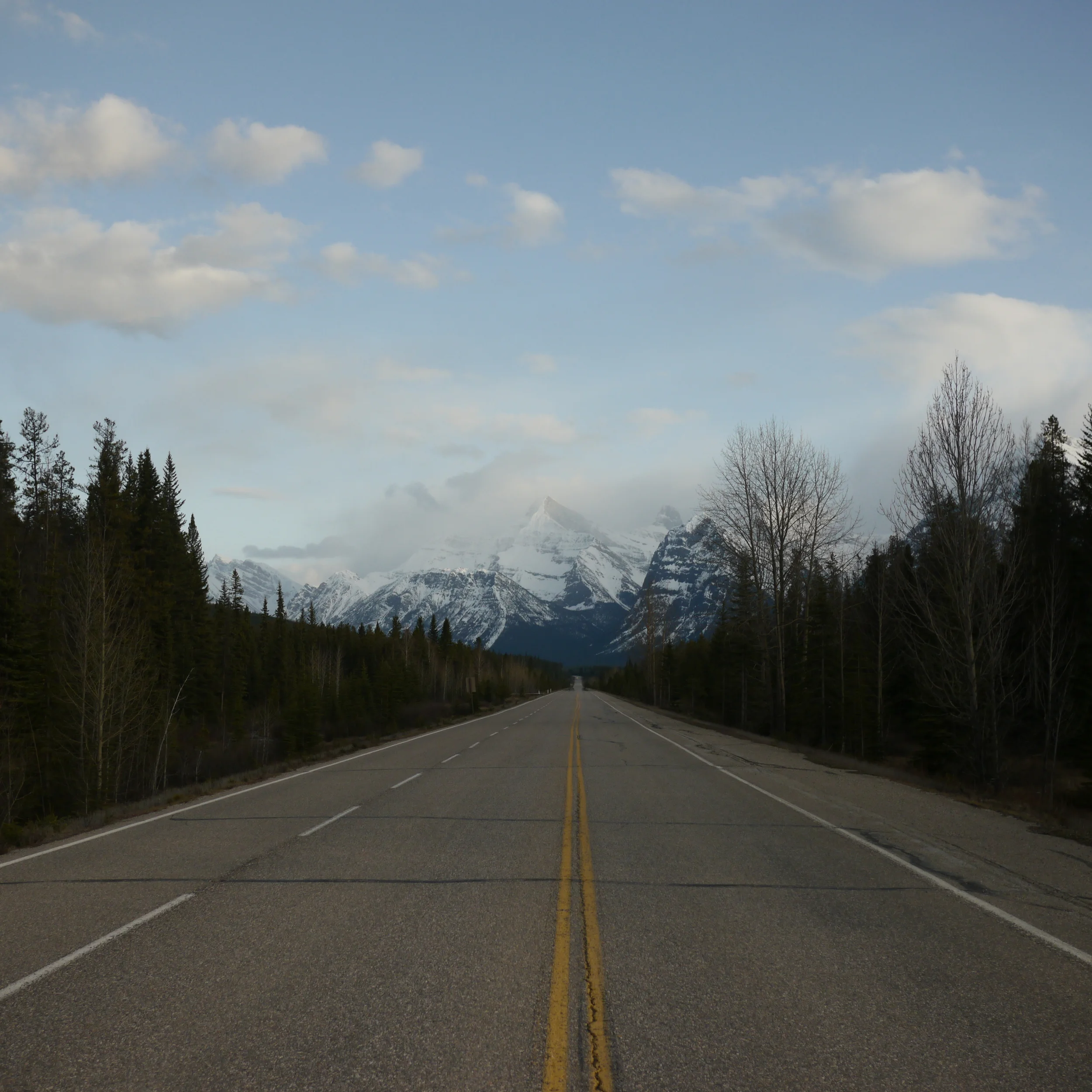  ​The Icefields Parkway, Alberta, Canada &nbsp; (A fine spot for hitchhiking)  