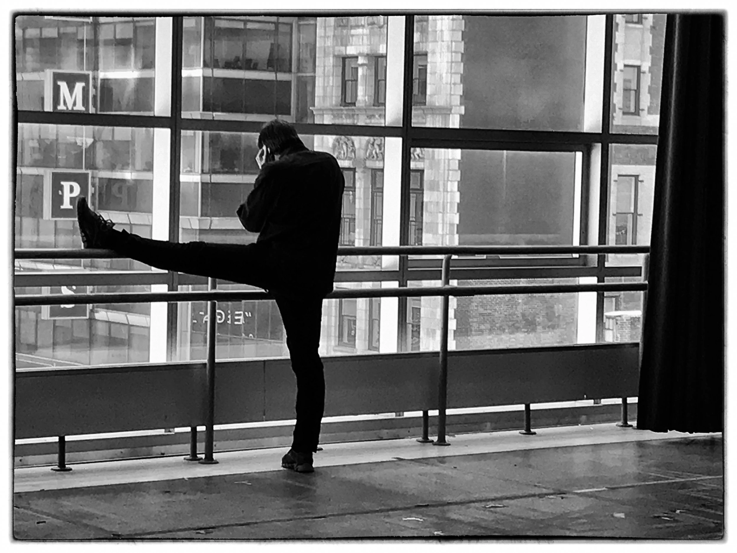 I took this picture only after hearing Wayne Duvall say, "Wow. That's a great shot." He went to get his phone and I did the same. Thanks, Wayne.