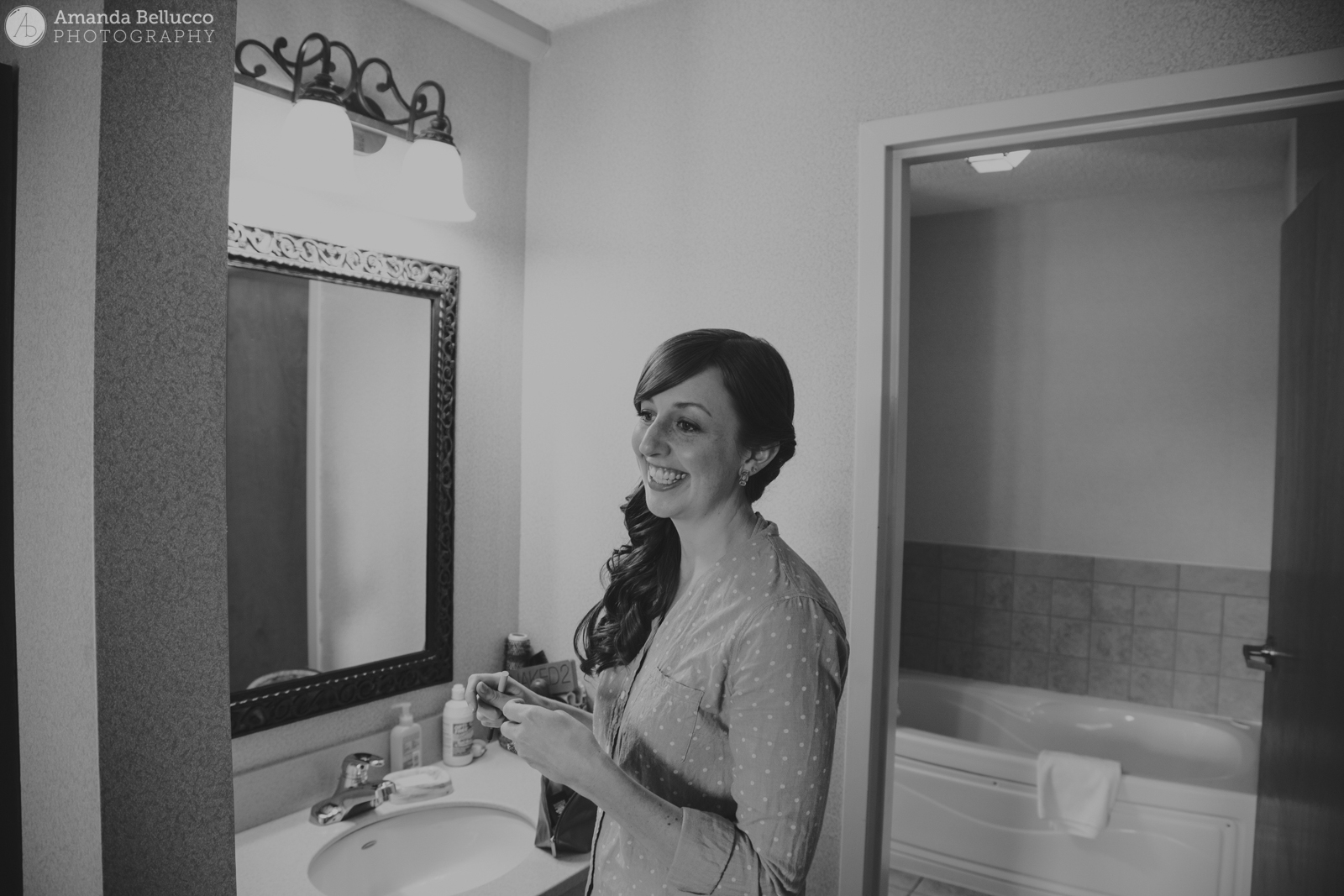 20-syracuse_wedding_photographer.jpg