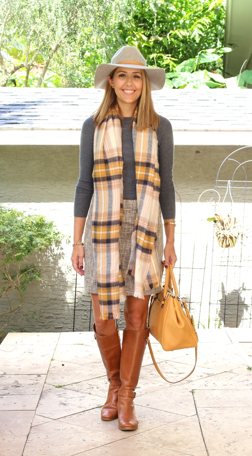 Gray+sweater,+tweed+skirt,+plaid+scarf,+wool+hat.jpeg