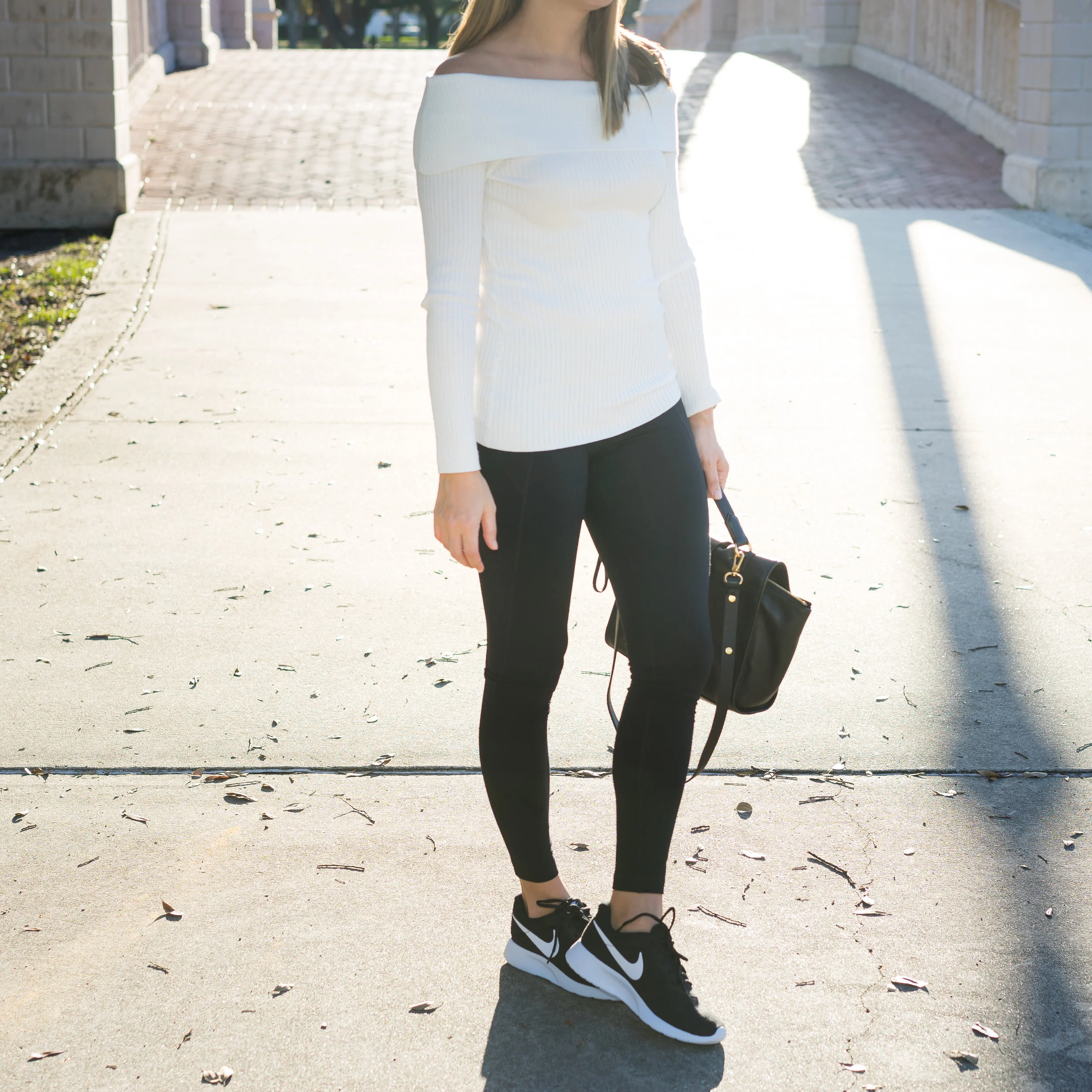 nike tanjun womens outfits