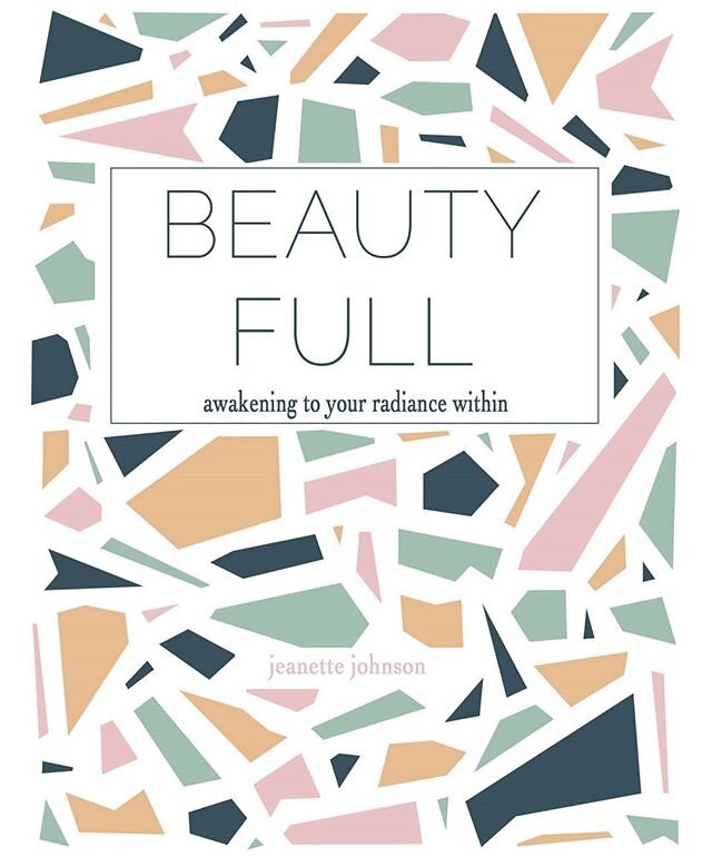 My new book is available to download for free!! 🙌🤗 Go to www.thebeautycontract.com or swipe my IG Story. 💕
.
.
.
I&rsquo;ve missed you guys, and I'm so thankful for the opportunity to write to you now, even if the circumstances are less than stell