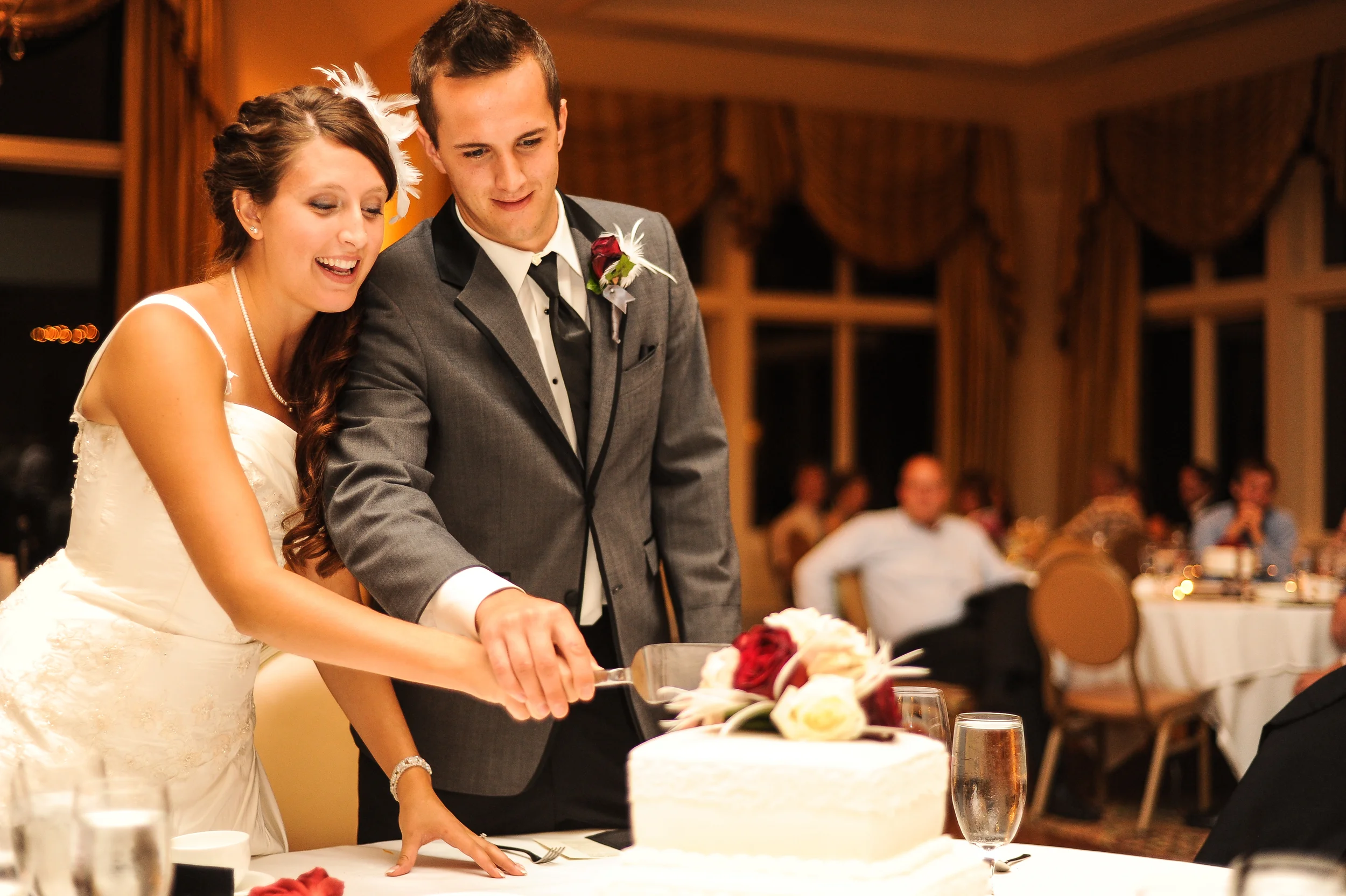 Cake Cut-5856.jpg