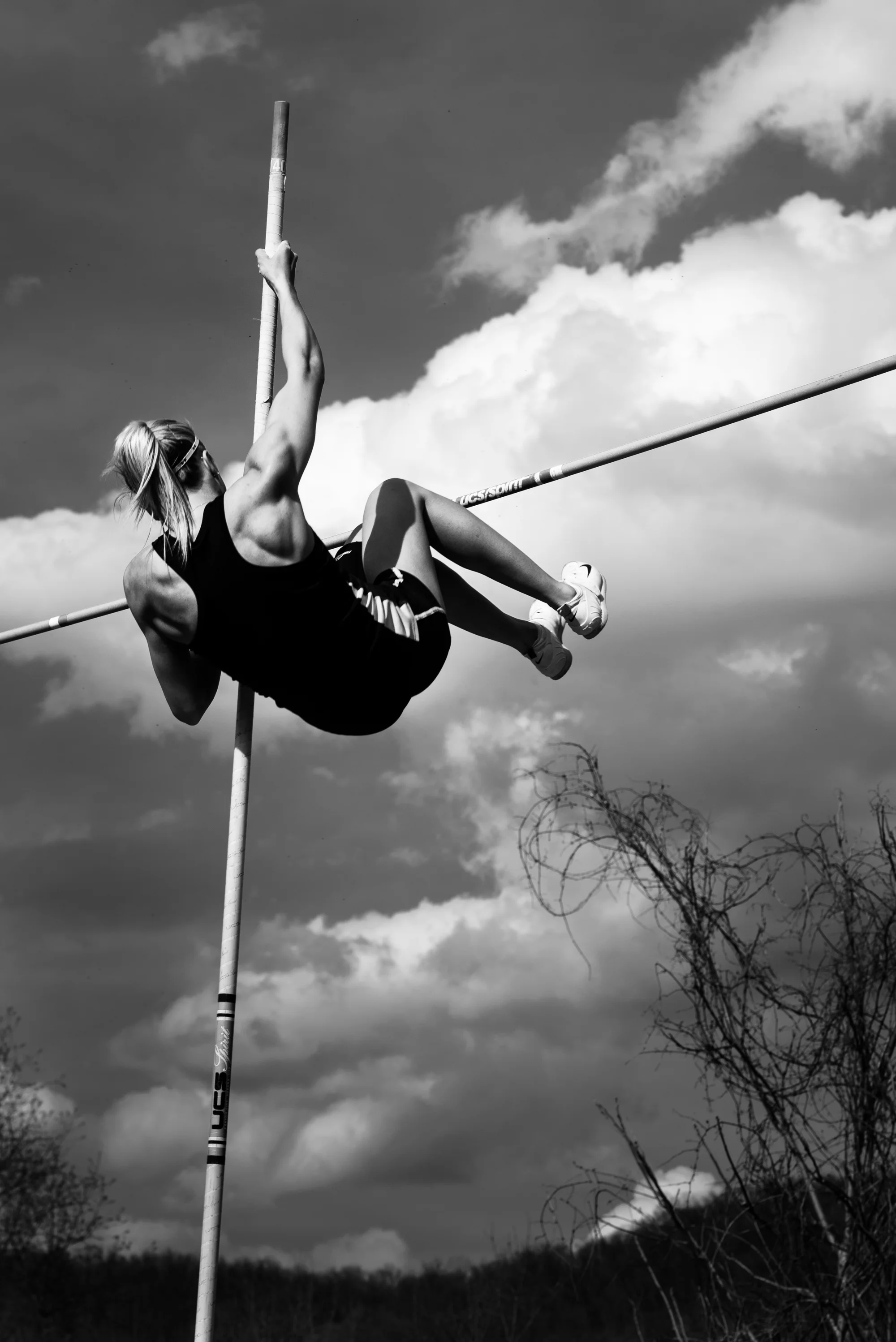  pole vaulting college track and field meet 