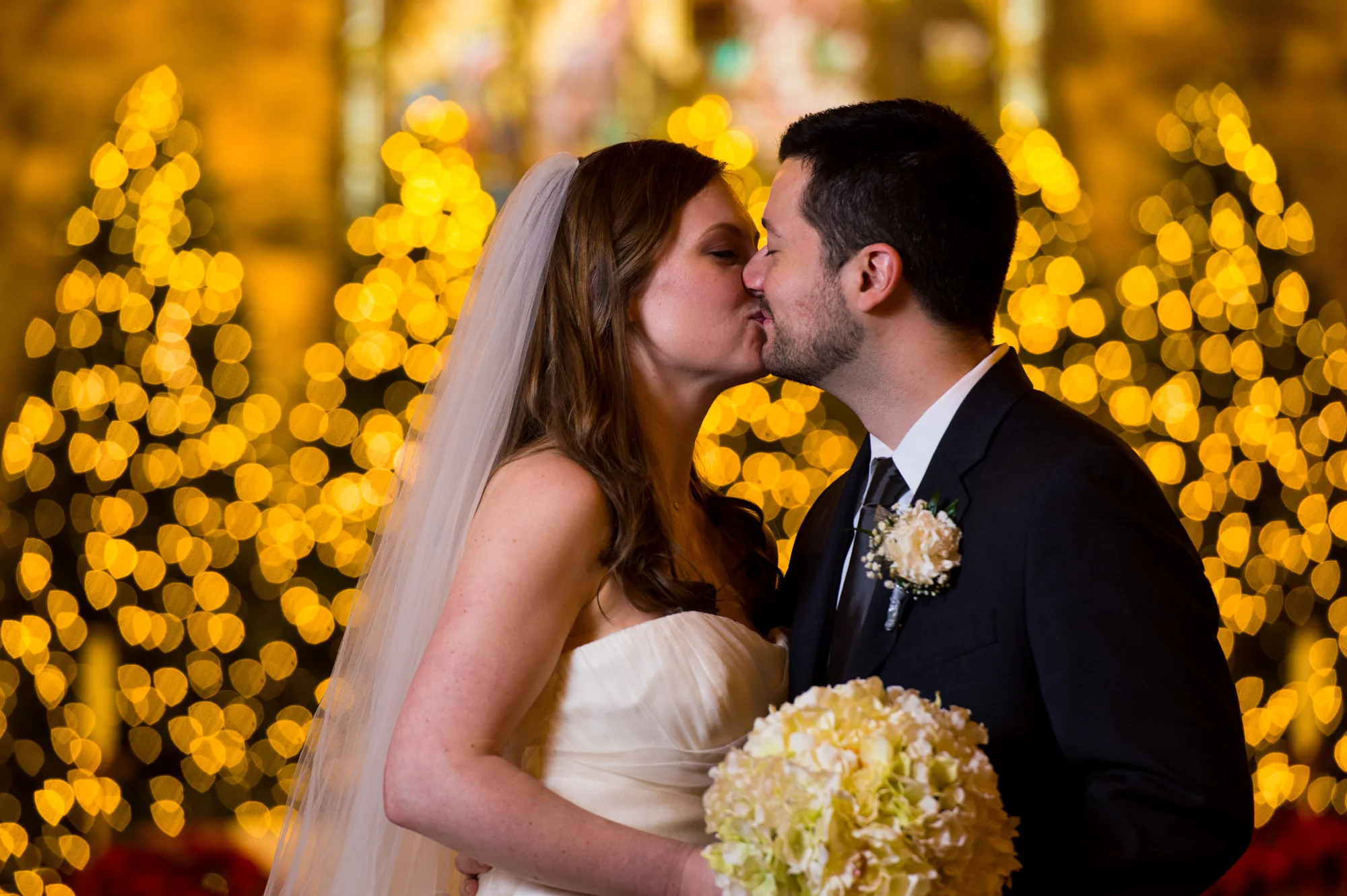 Christmas Wedding Bells!