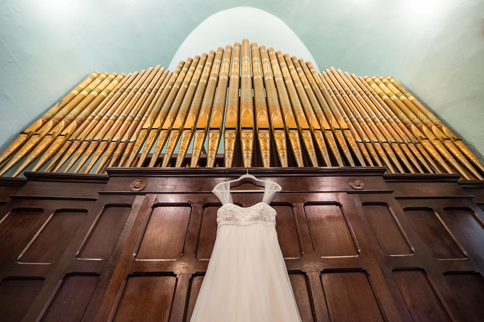 wedding dress and church organ