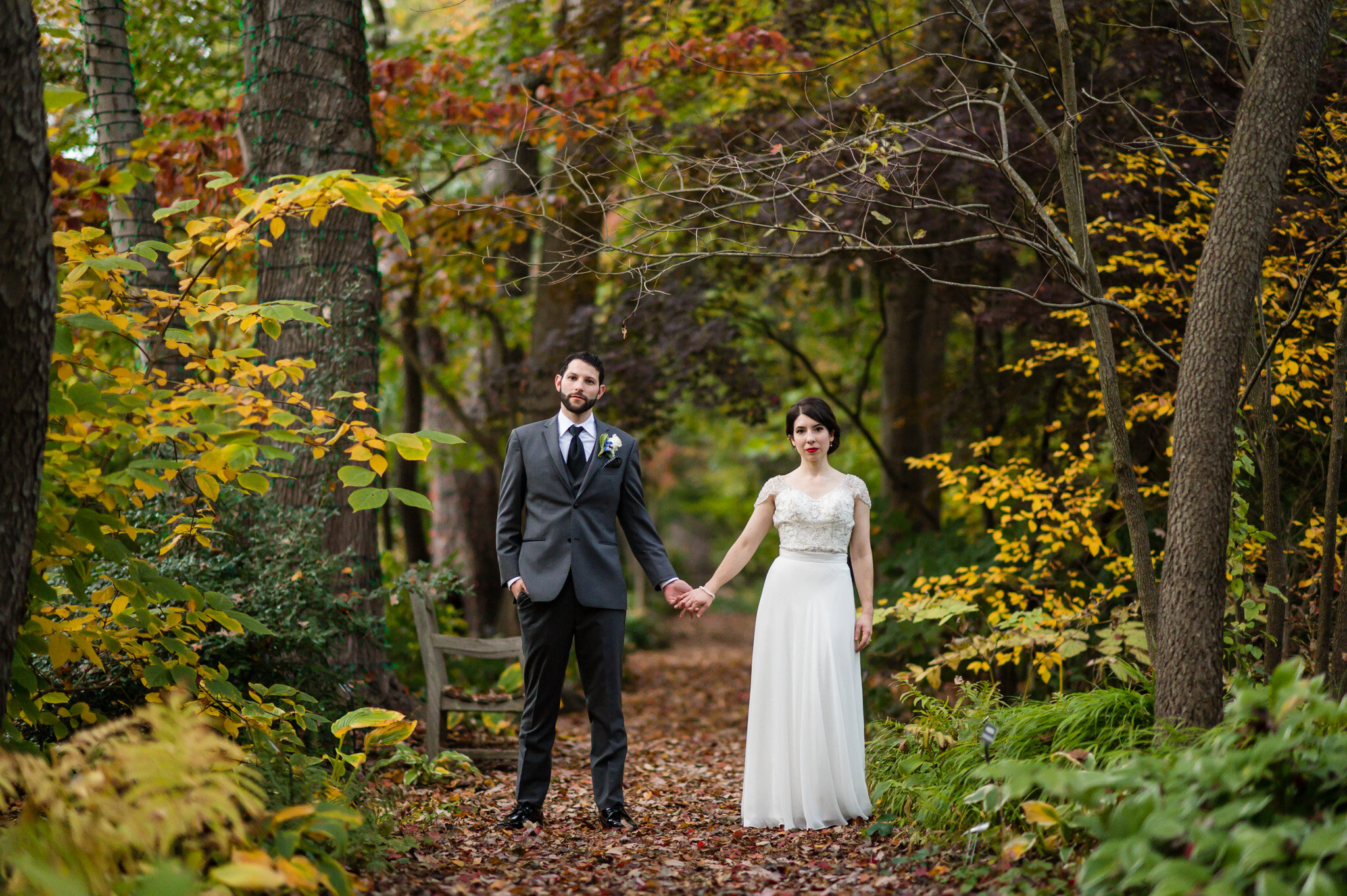 Wedding couple at Meadowlark Botanic Gardens