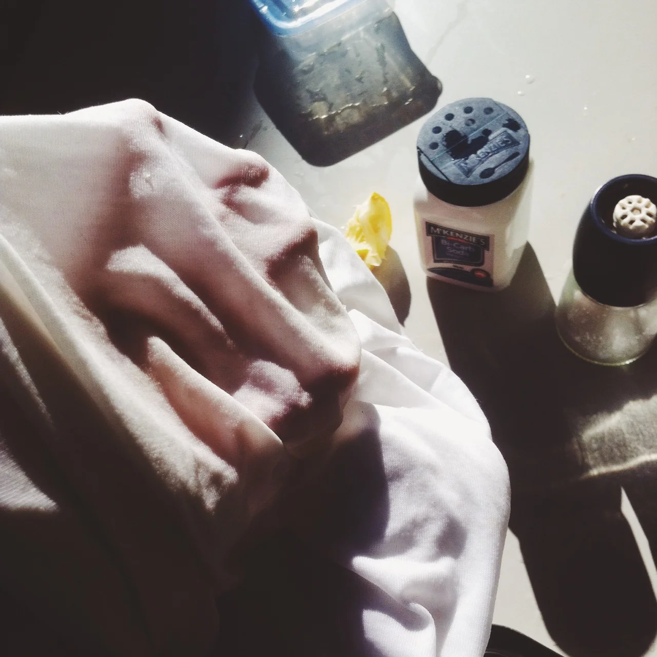 Natural Bleach Alternative: Lemon, Salt & Baking Soda (Bicarbonate Soda)