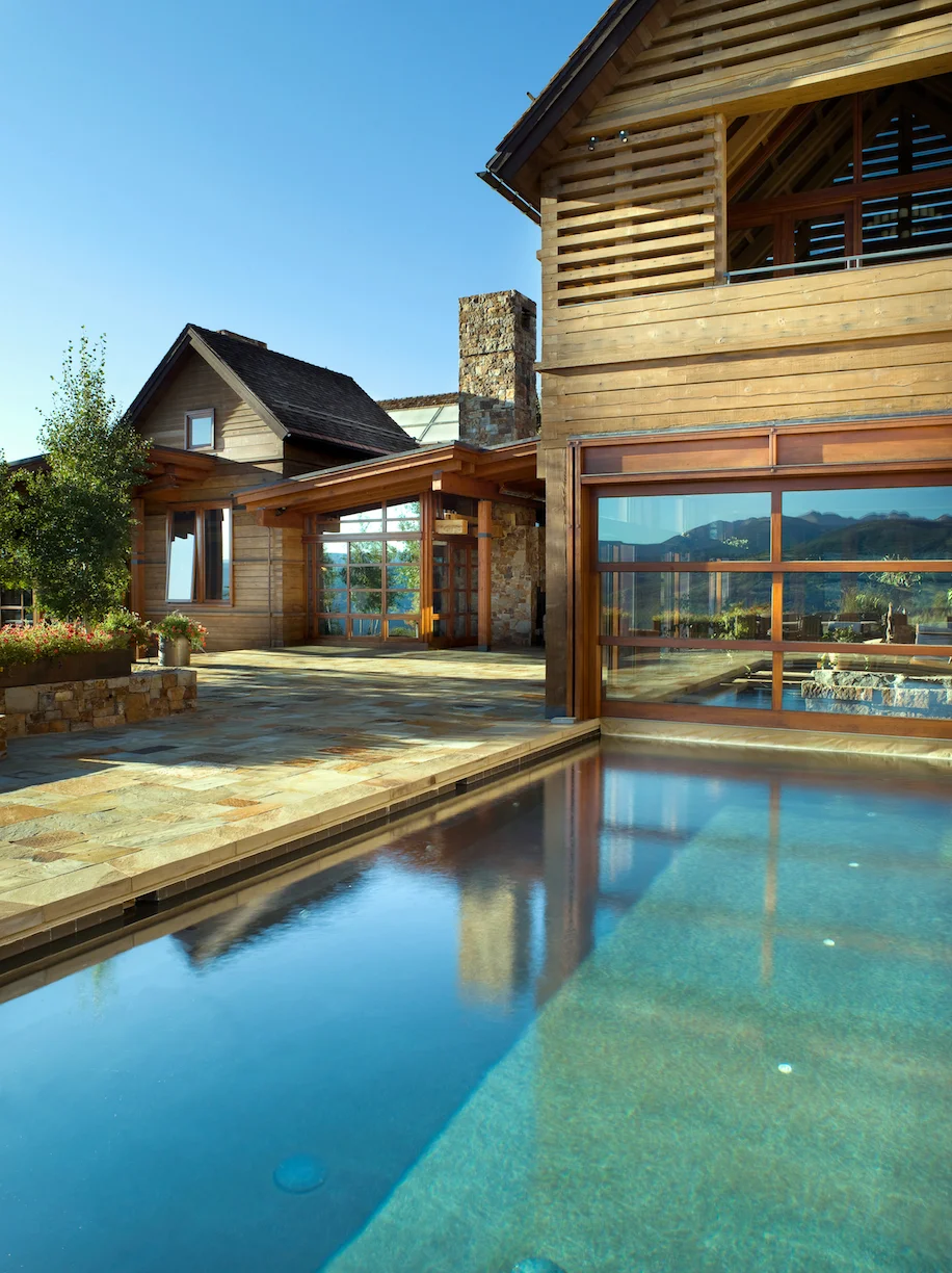 Exteriors 021.jpg