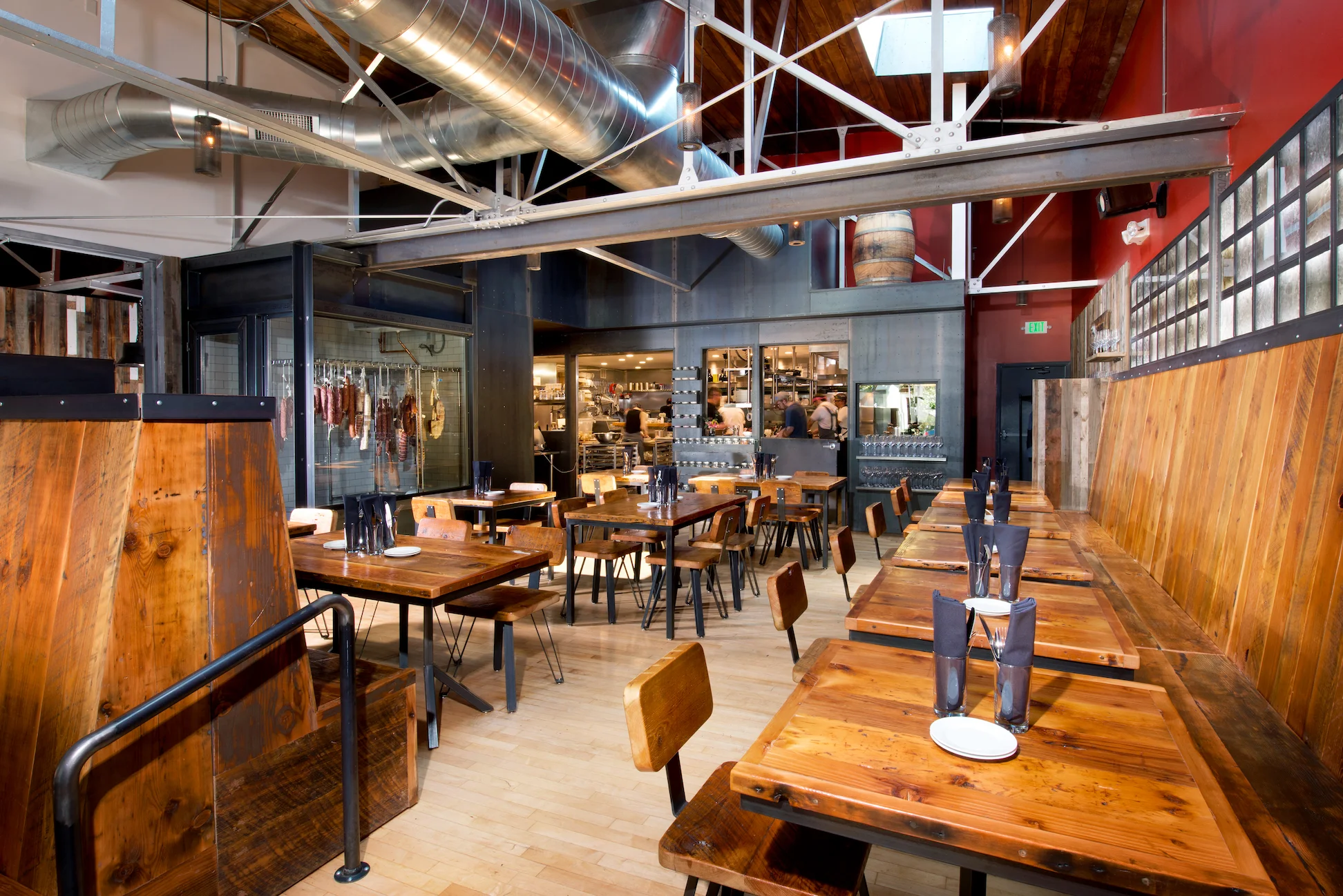 OldMajor_DiningAreaOverview.jpg